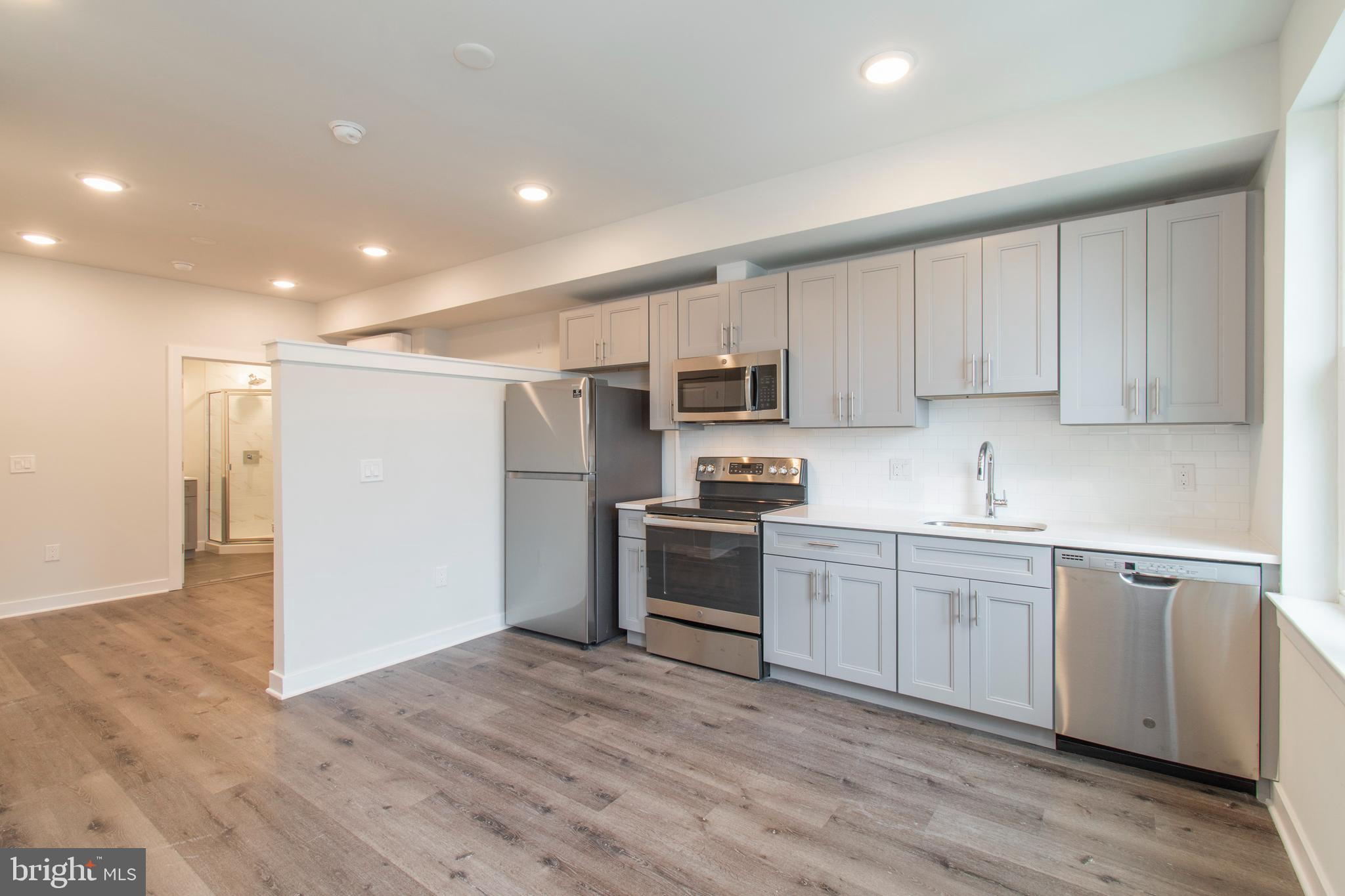 19 S 44TH STREET 3
