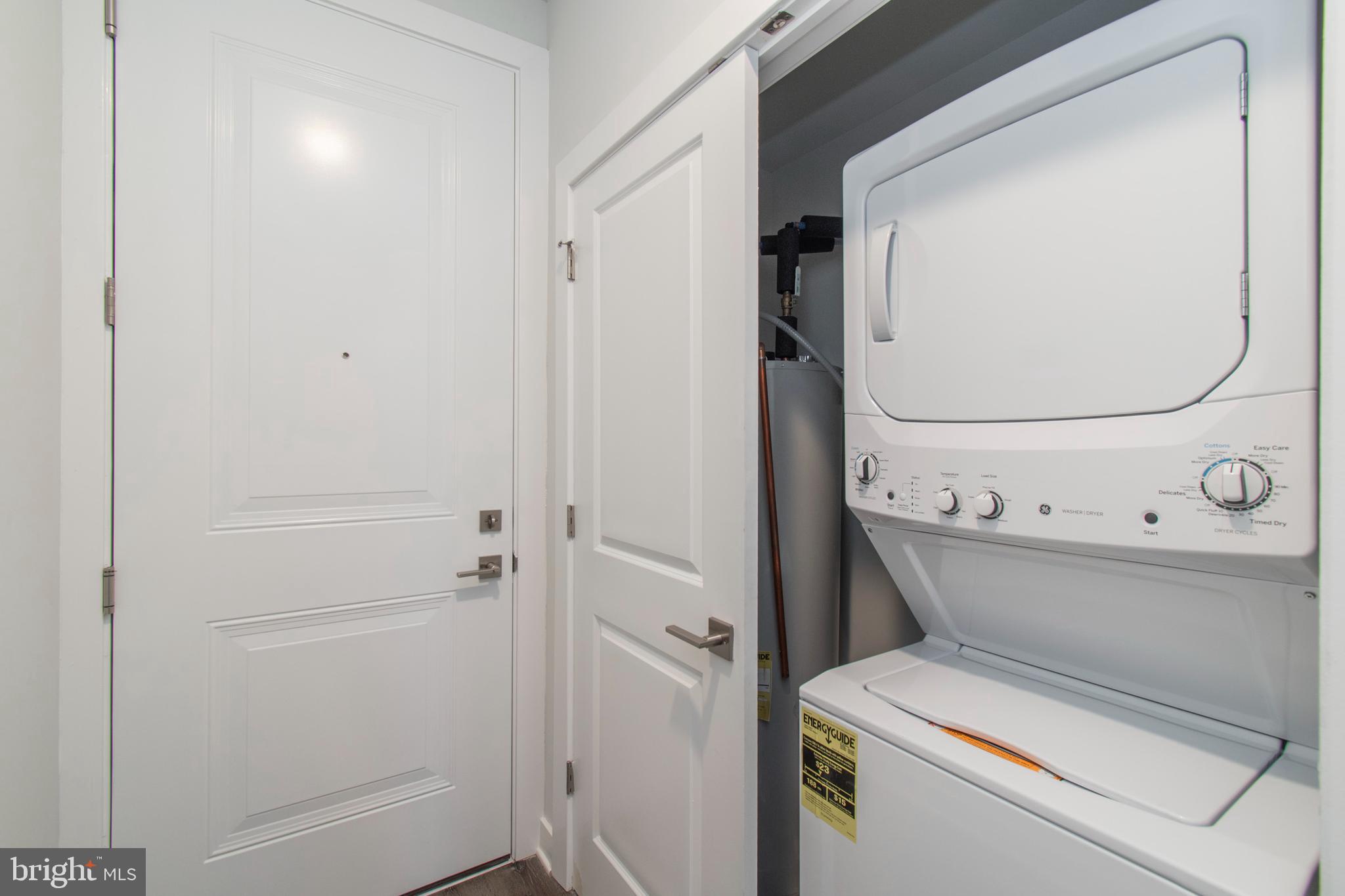 UNIVERSITY CITY - Residential Lease