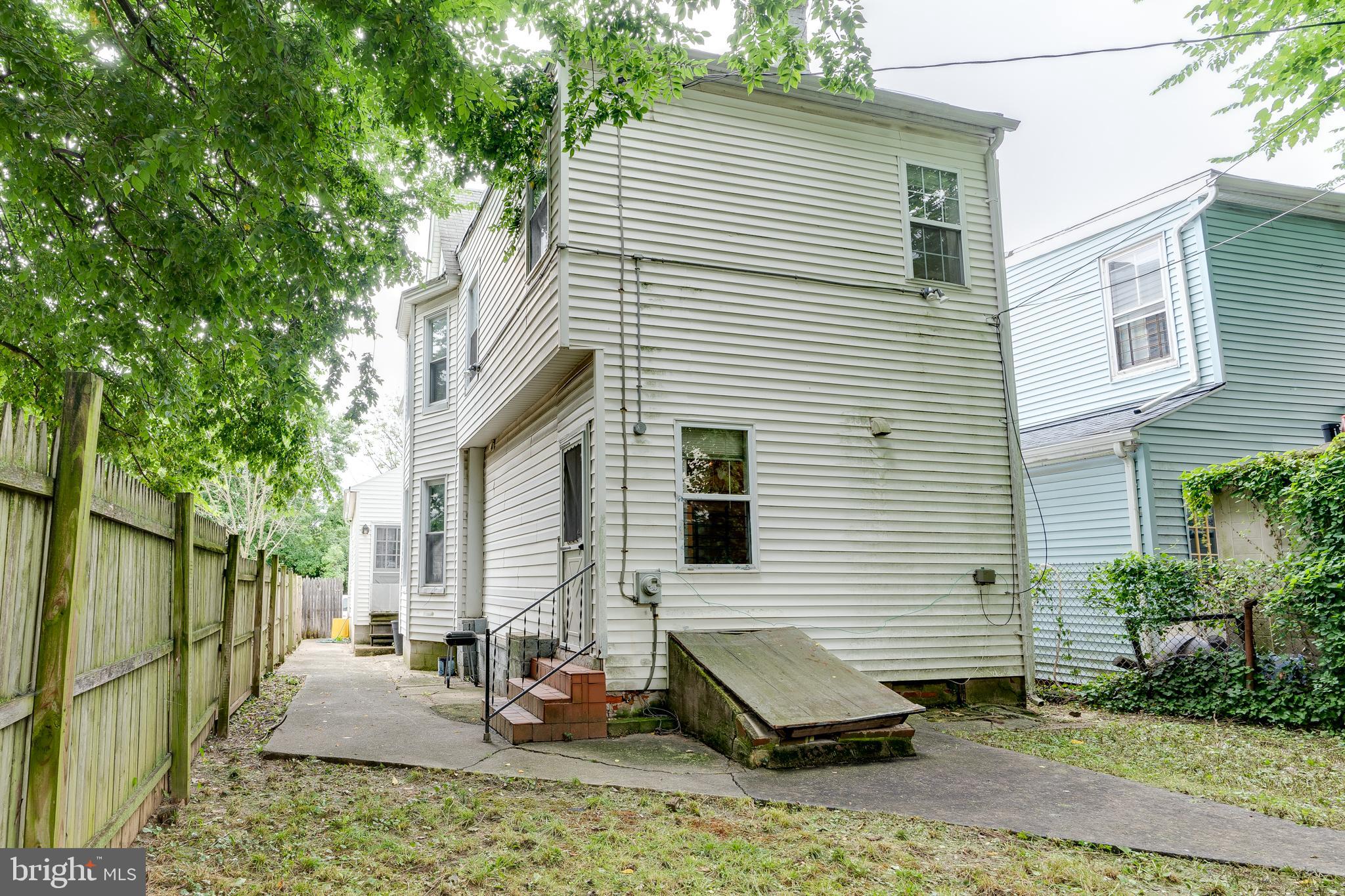 WAVERLY - Residential