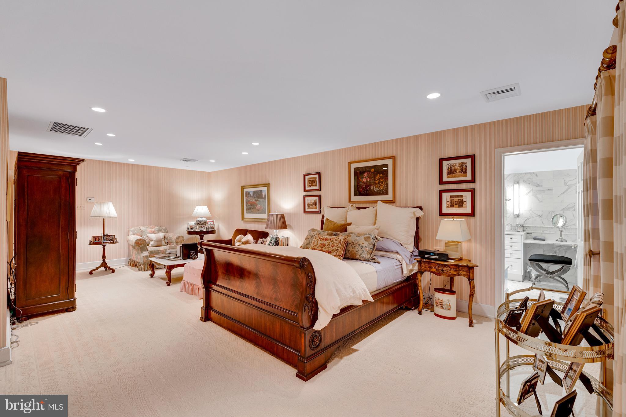 WYNNEWOOD - Residential