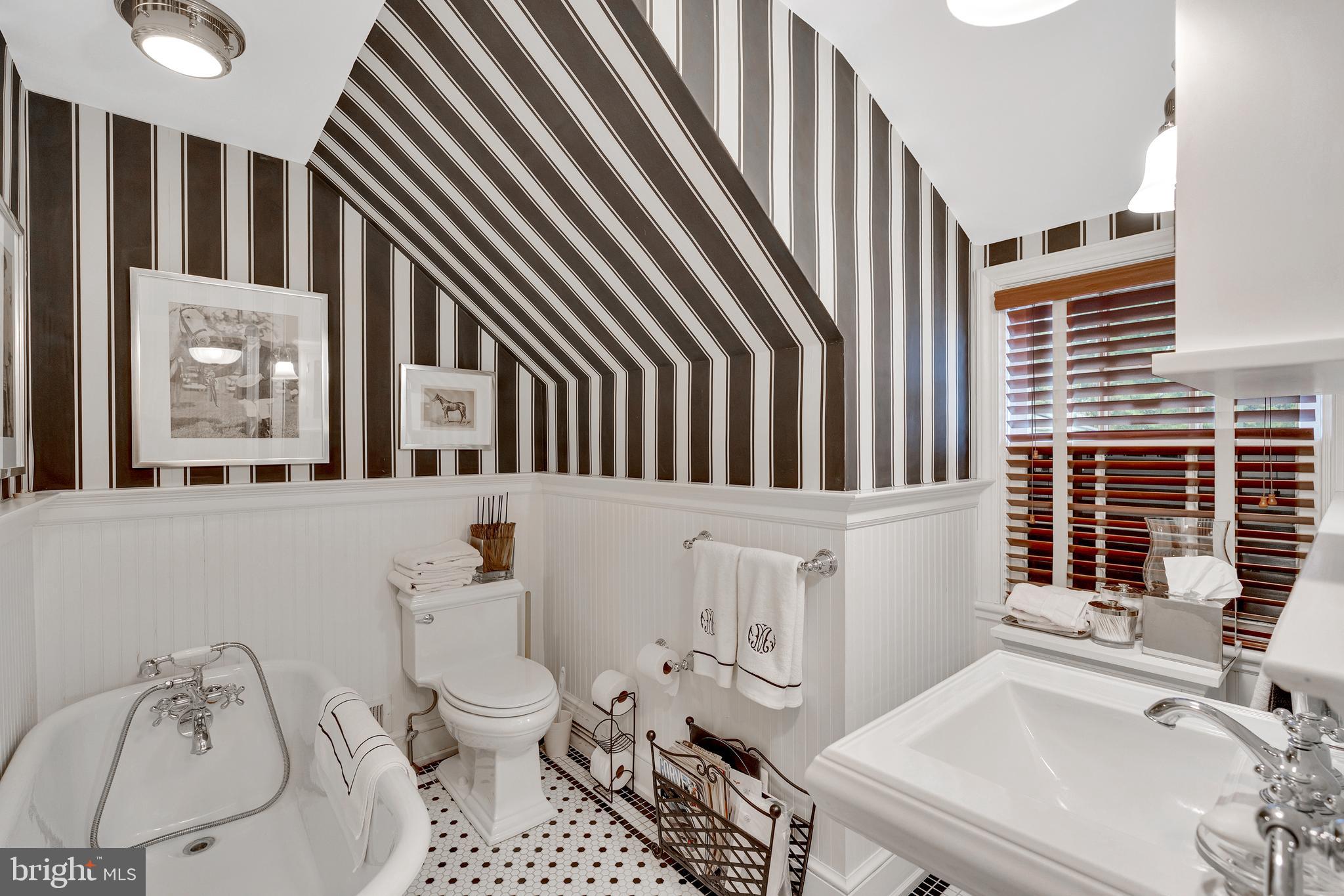 WYNNEWOOD - Residential