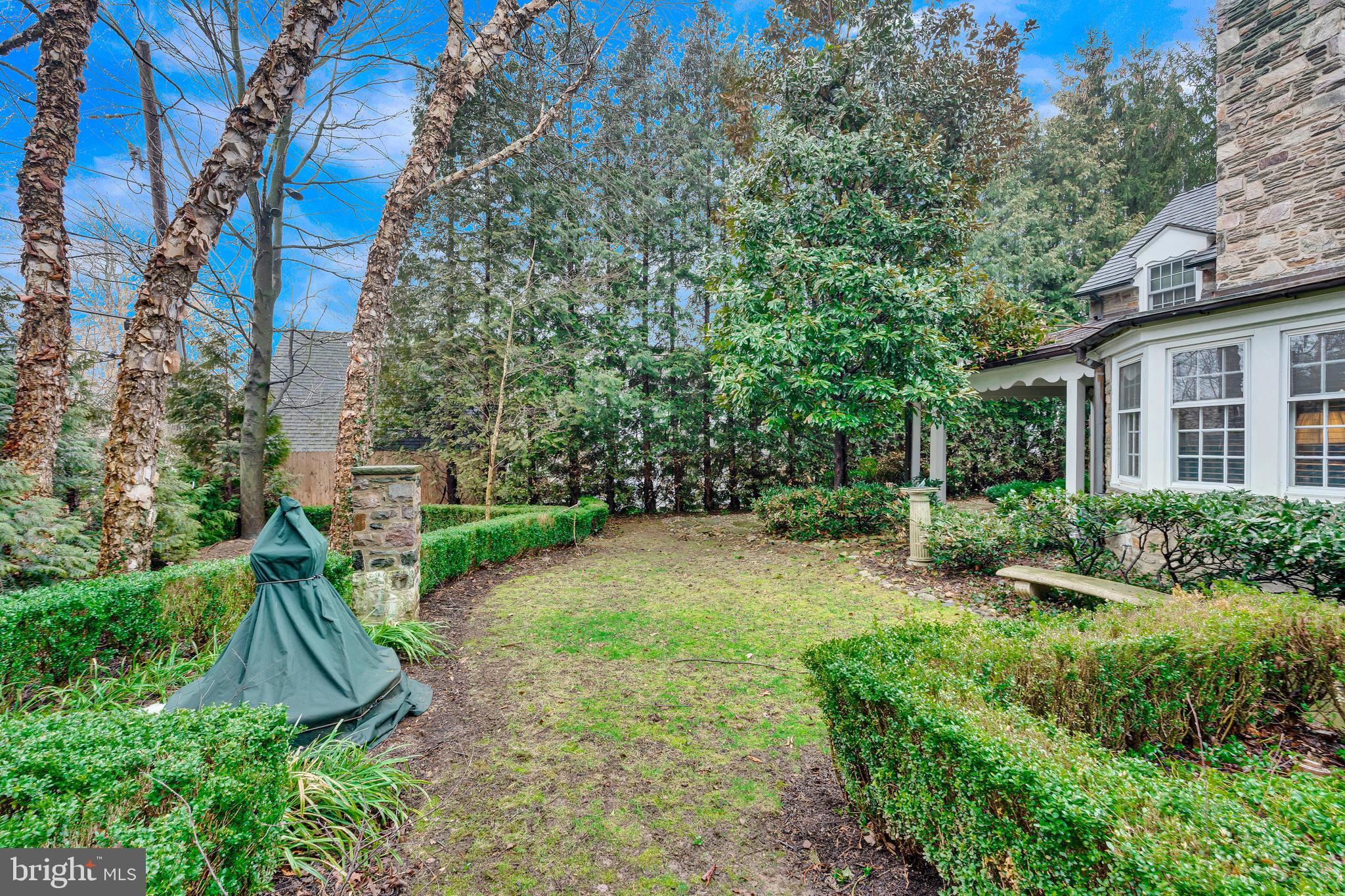 WYNNEWOOD - Residential