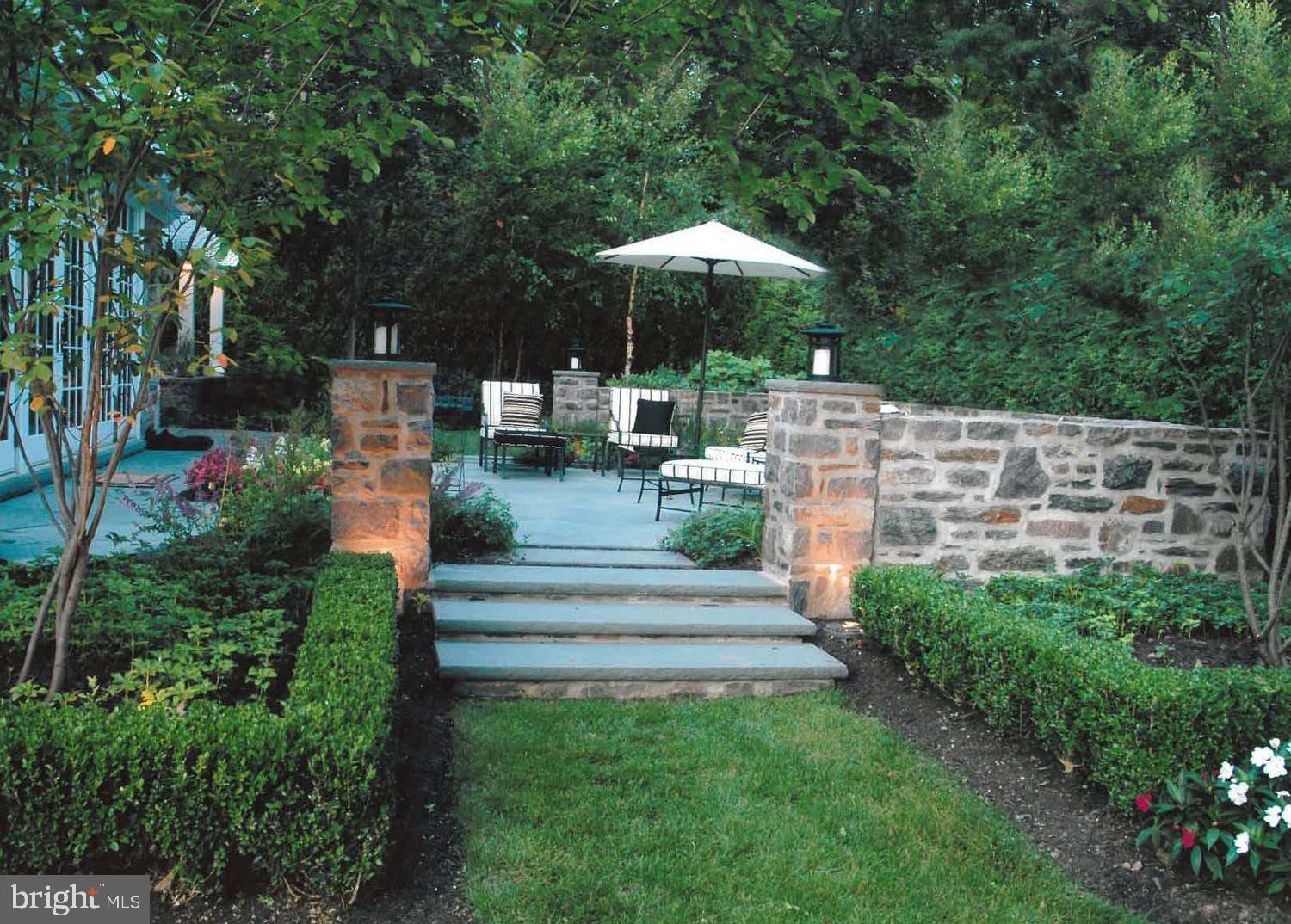 WYNNEWOOD - Residential