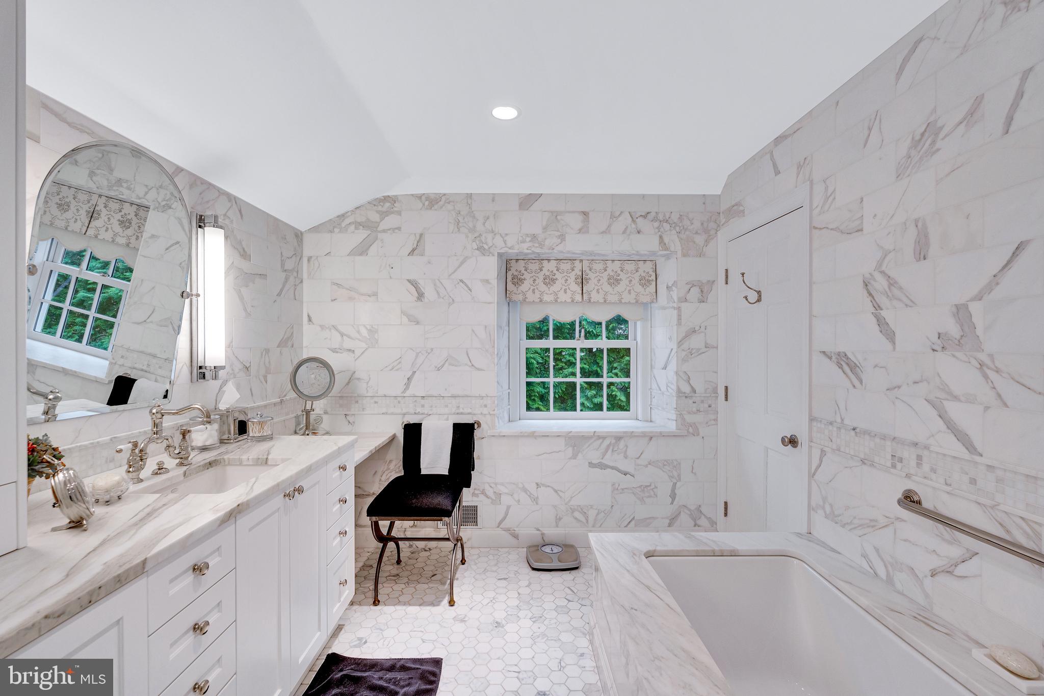 WYNNEWOOD - Residential