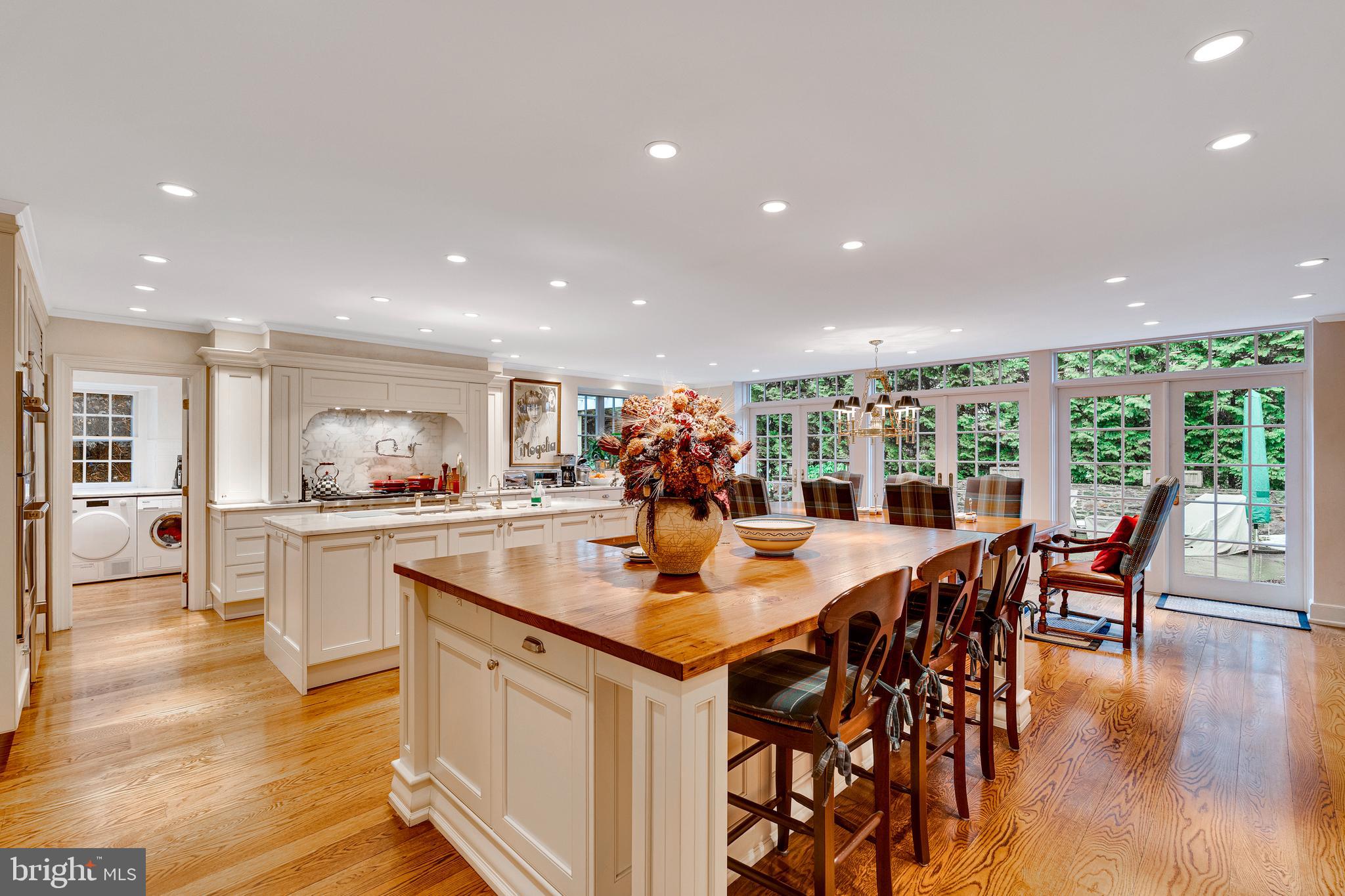 WYNNEWOOD - Residential