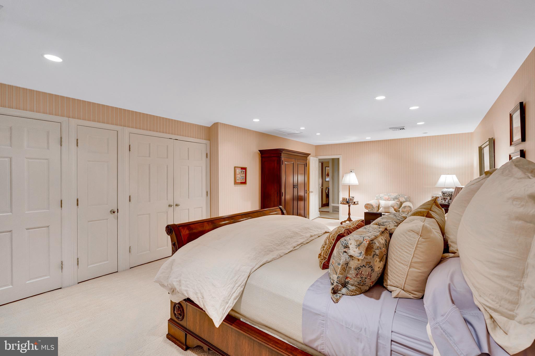 WYNNEWOOD - Residential