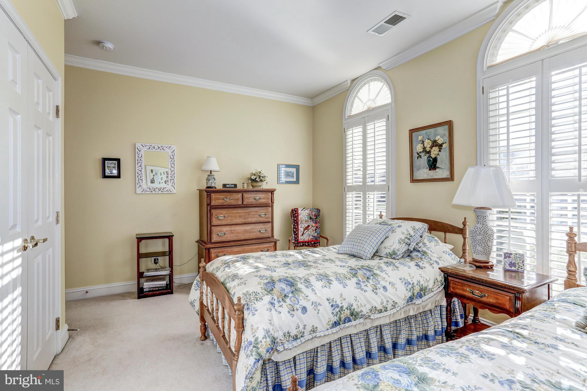 HERITAGE HUNT - Residential