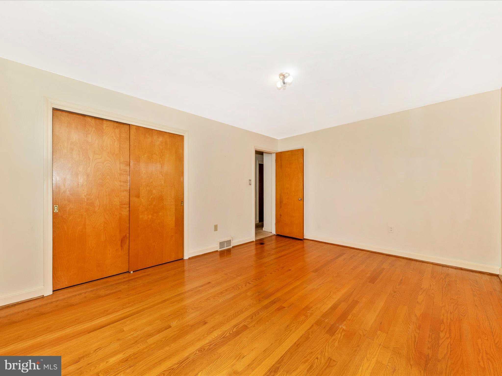 SPRING VALLEY - Residential