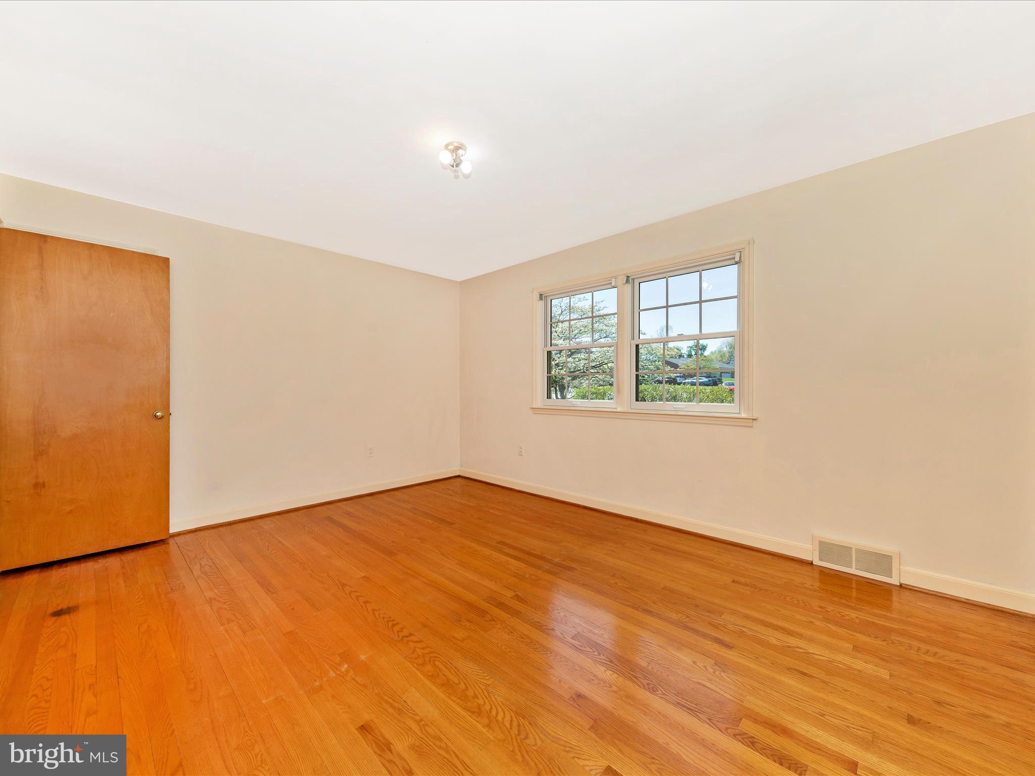 SPRING VALLEY - Residential