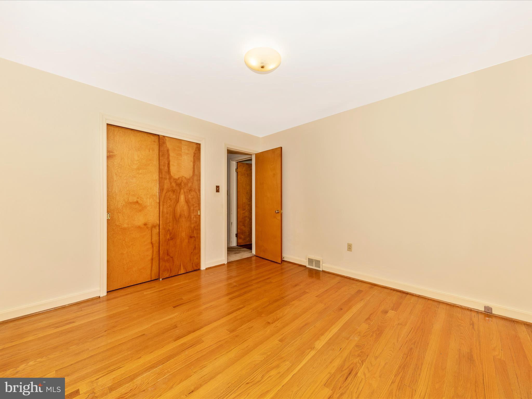 SPRING VALLEY - Residential