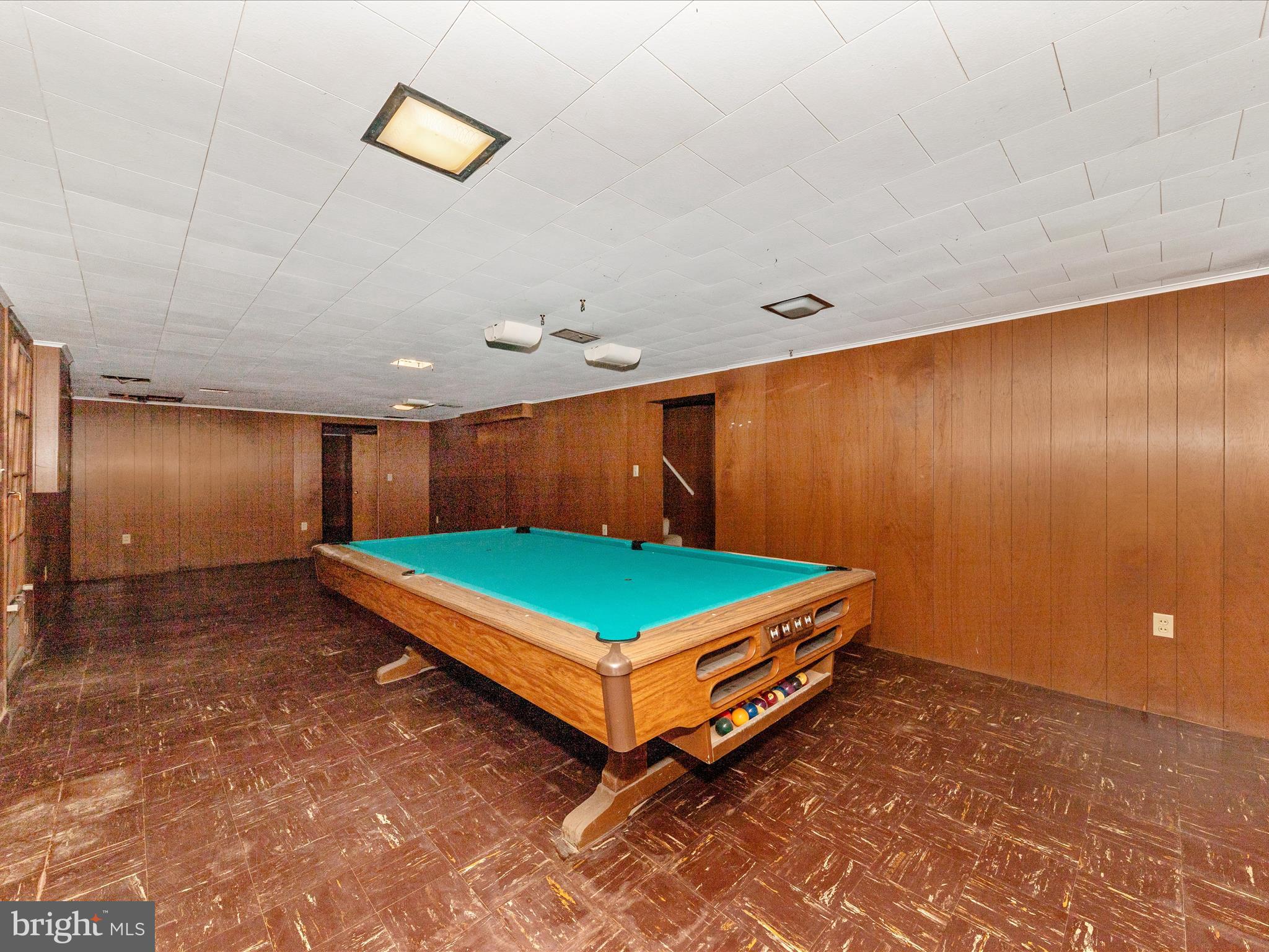 SPRING VALLEY - Residential