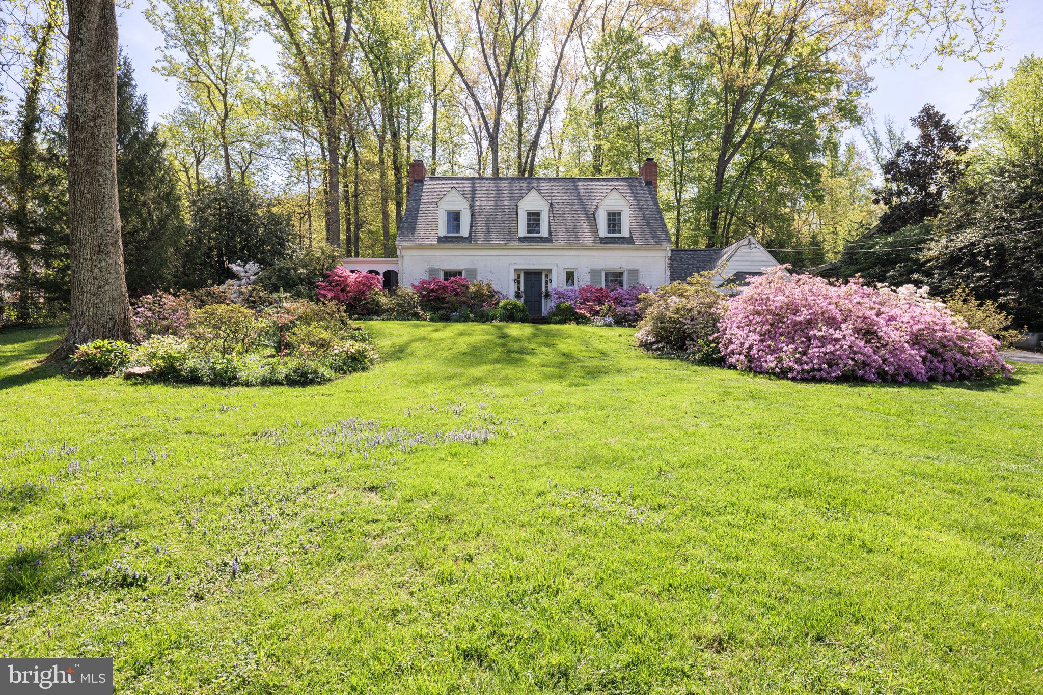 BRADLEY HILLS GROVE - Residential