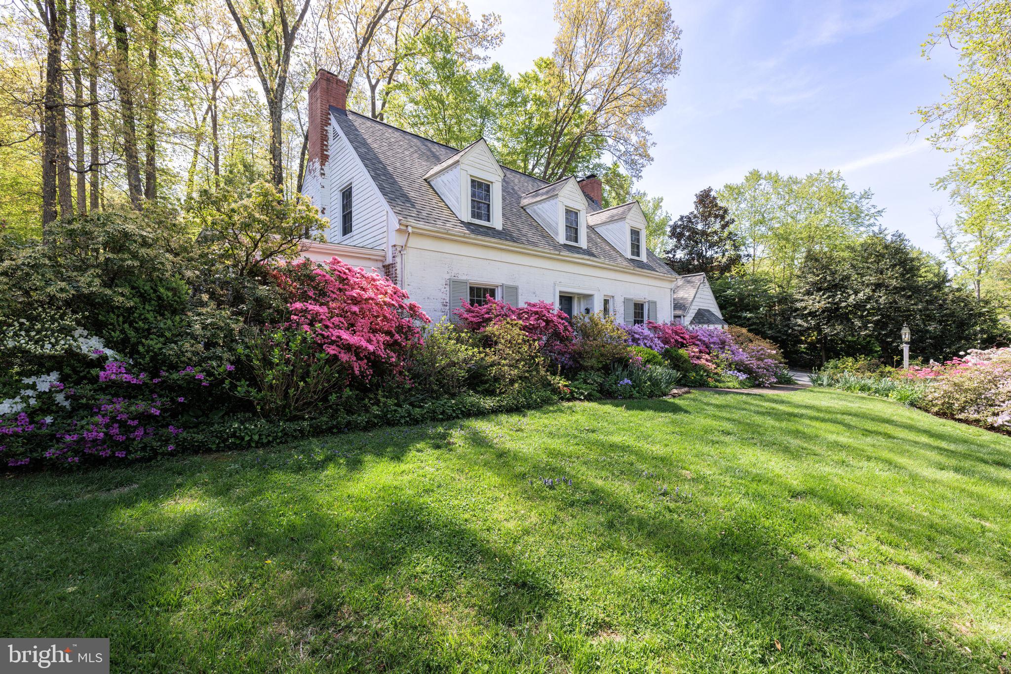 BRADLEY HILLS GROVE - Residential