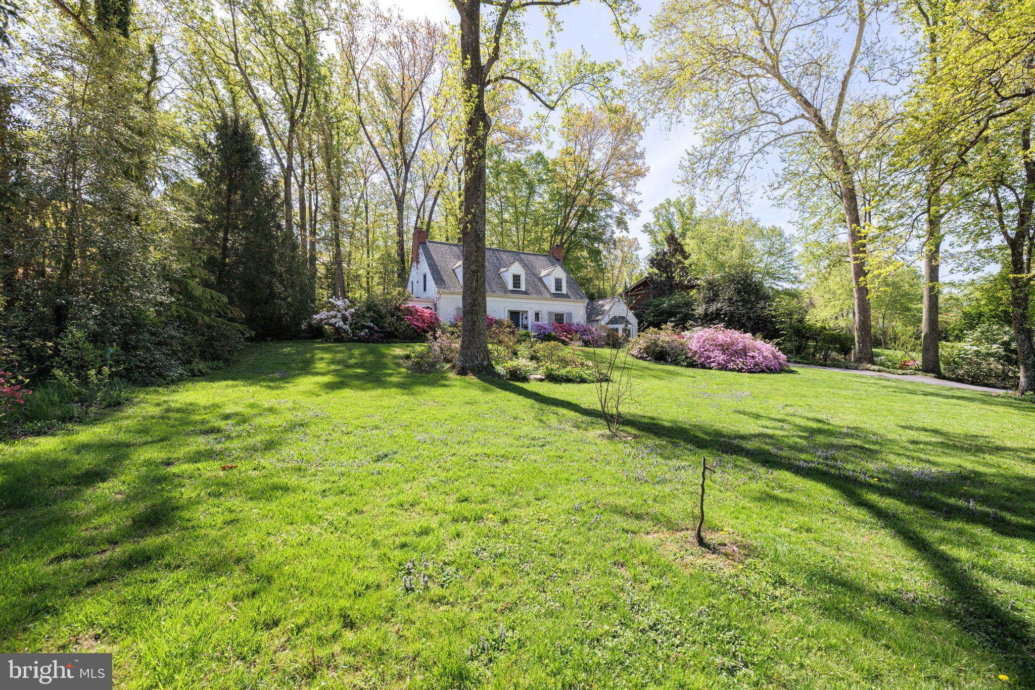 BRADLEY HILLS GROVE - Residential