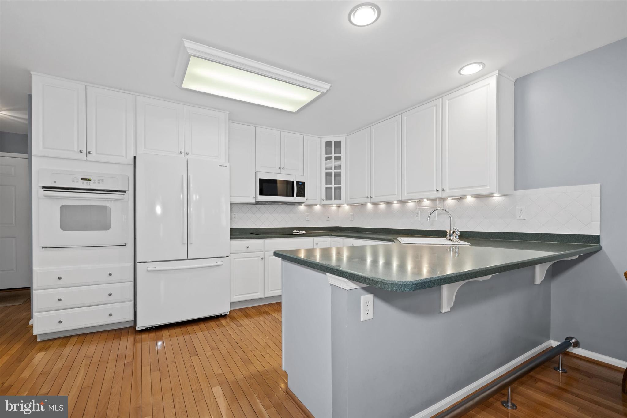 VILLAGE OF ROCKY R - Residential