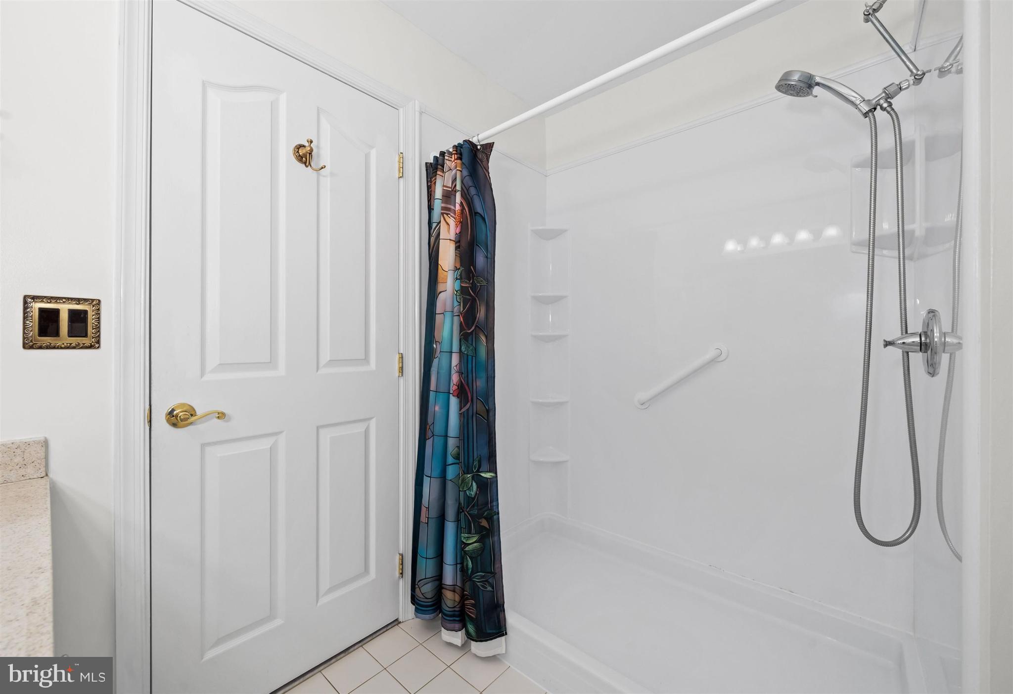 VILLAGE OF ROCKY R - Residential