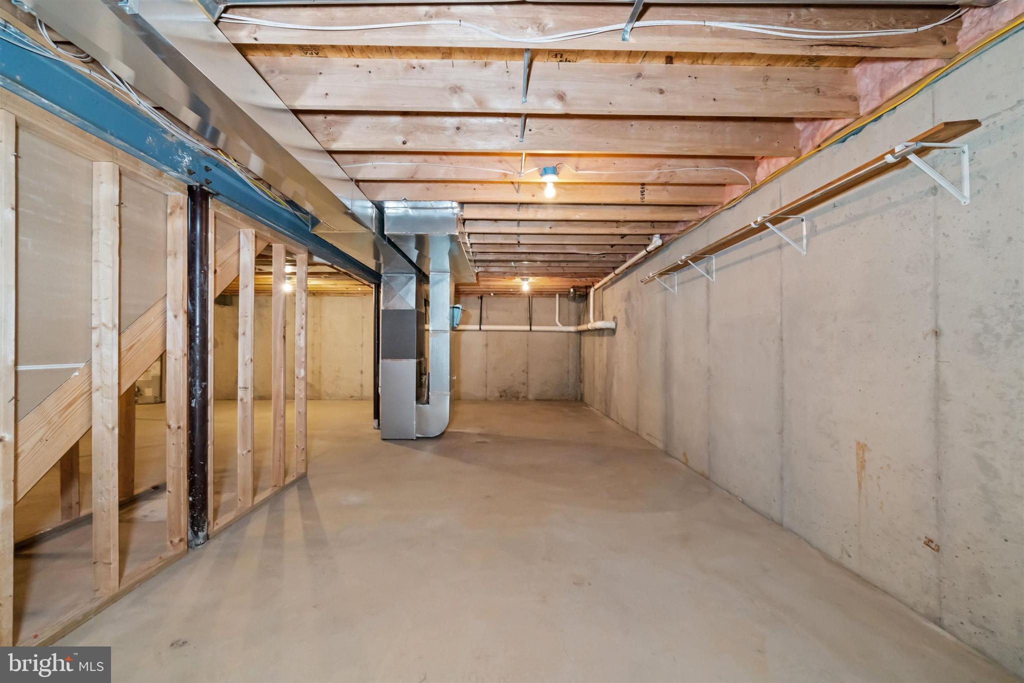 VILLAGE OF ROCKY R - Residential