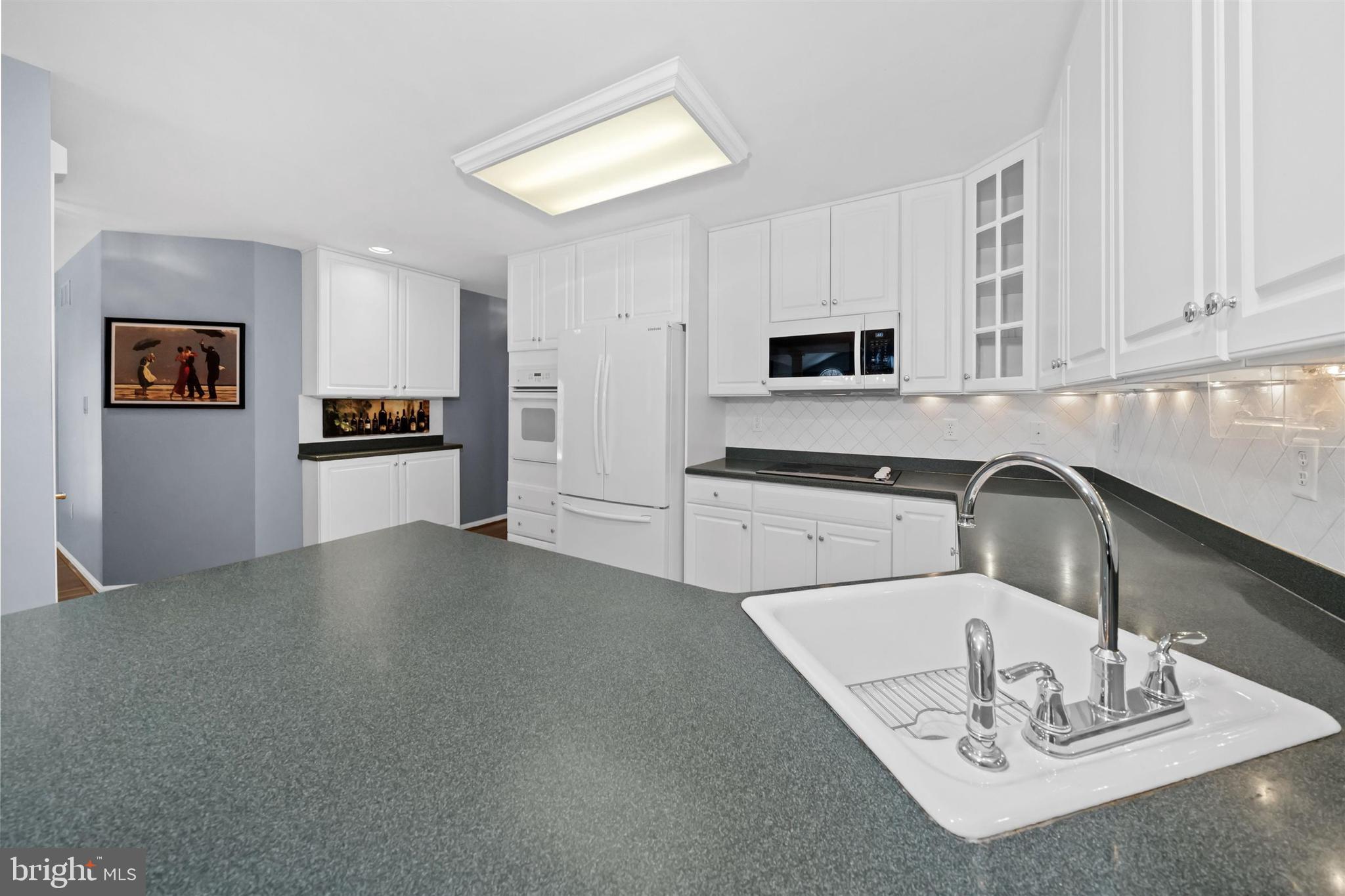 VILLAGE OF ROCKY R - Residential