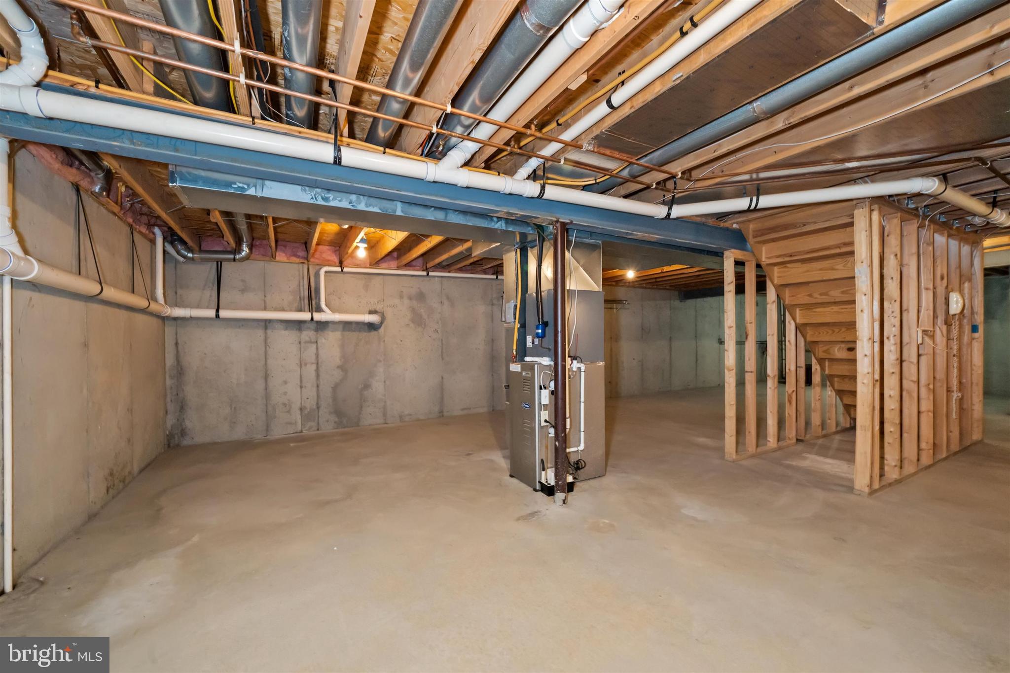 VILLAGE OF ROCKY R - Residential