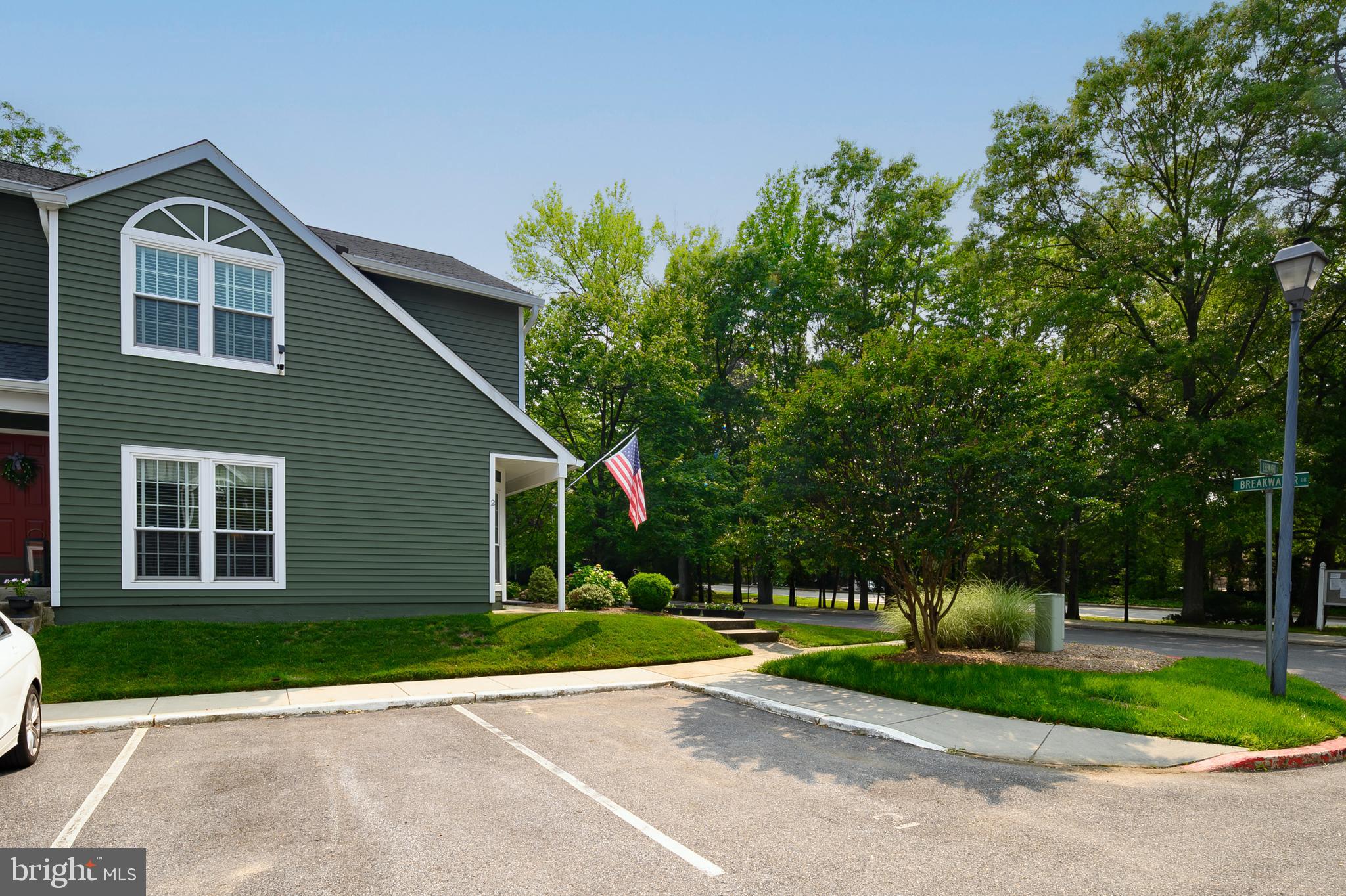 MARINERS LANDING - Residential