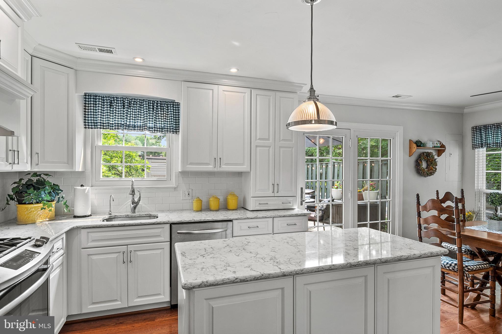 MARINERS LANDING - Residential