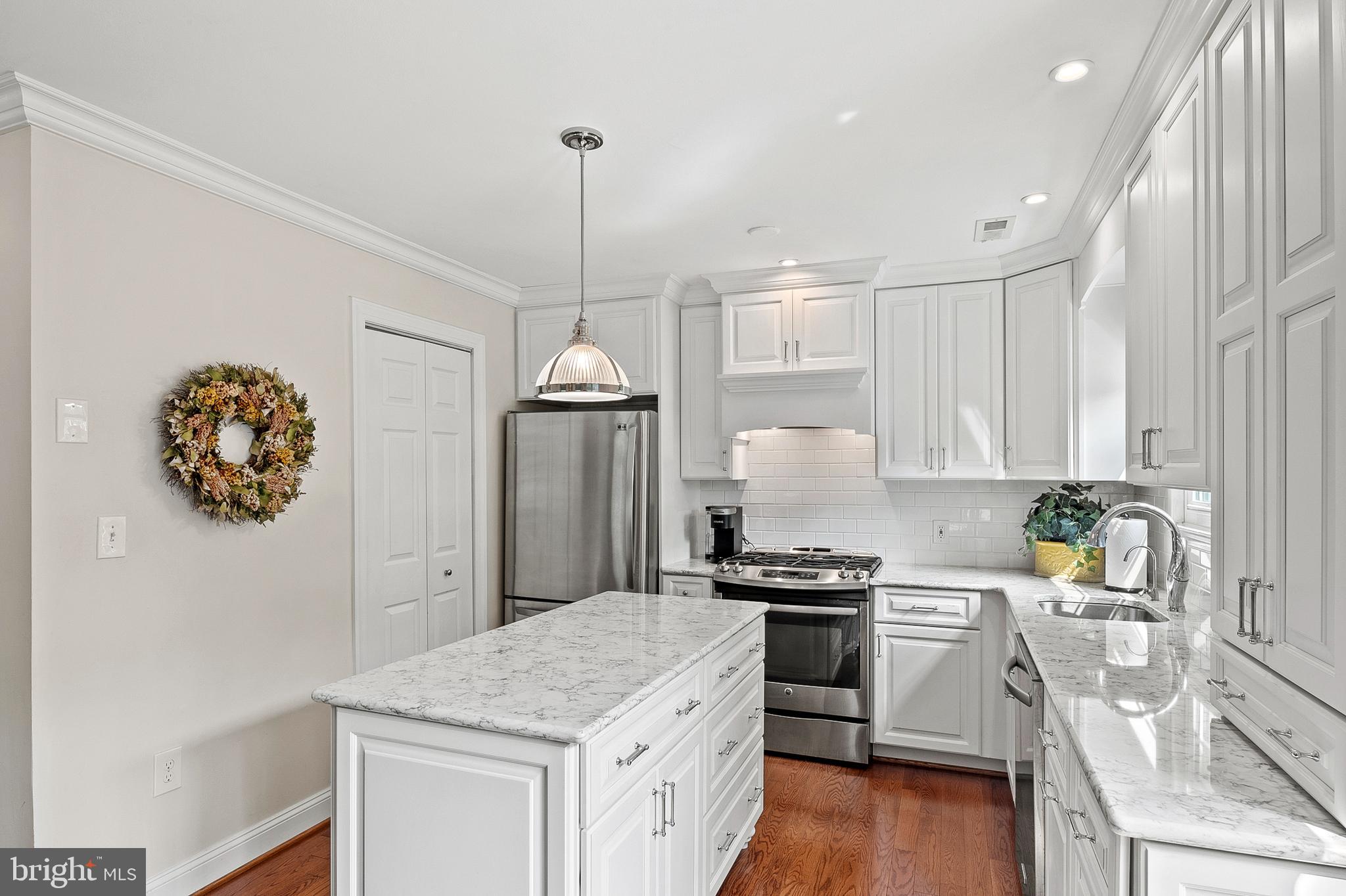 MARINERS LANDING - Residential