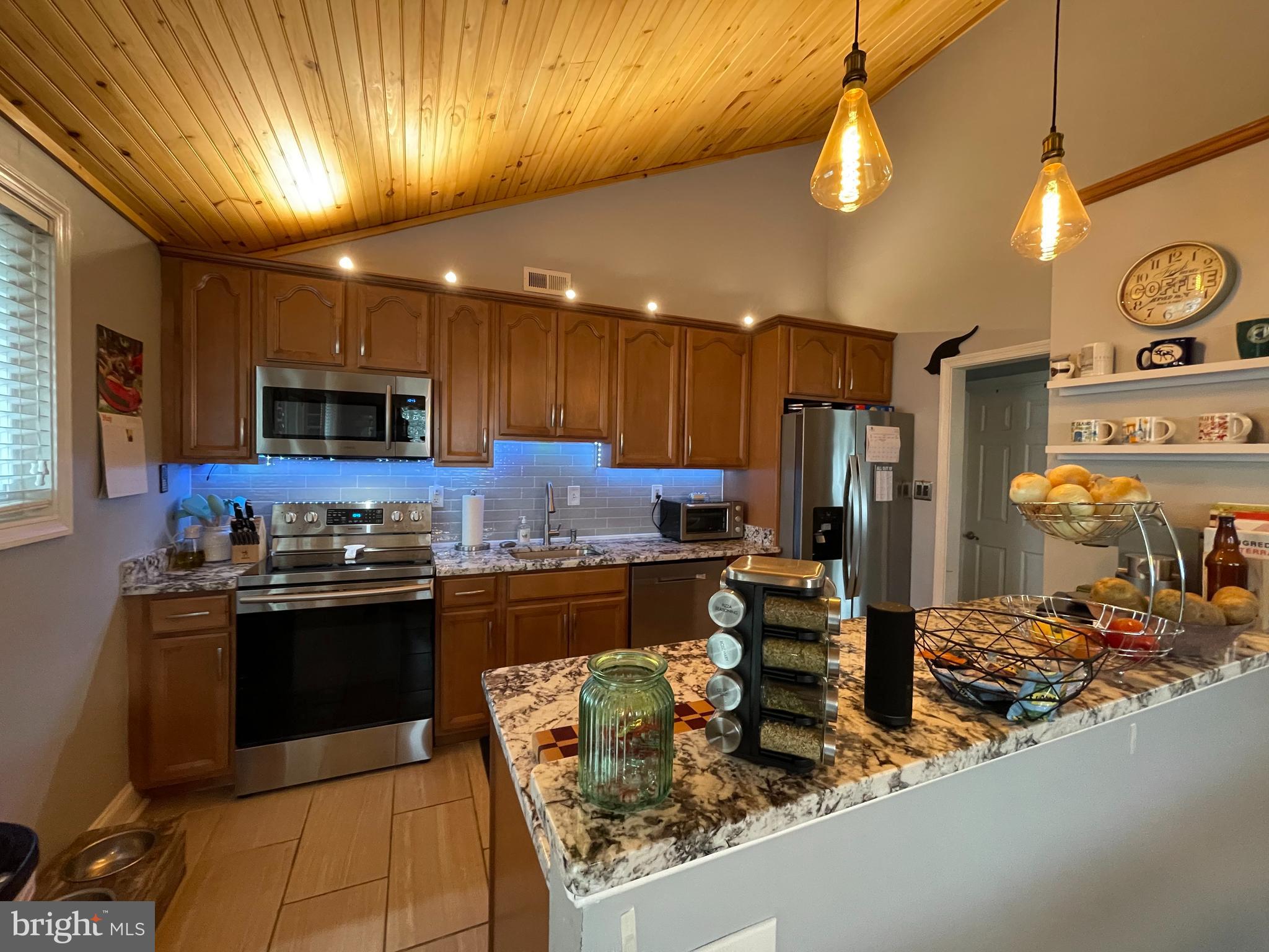 RIVIERA BEACH - Residential