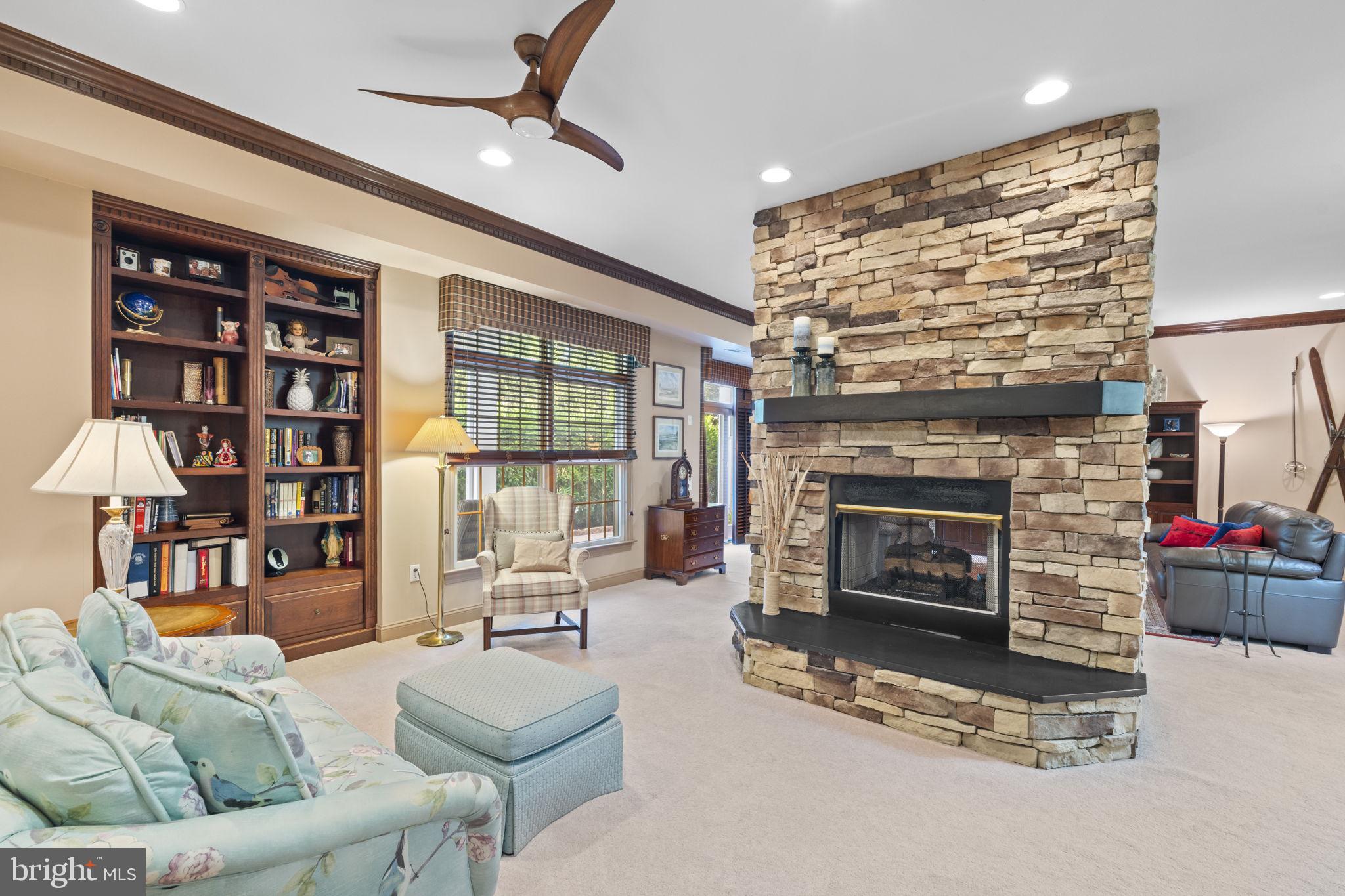 STONE RIDGE - Residential