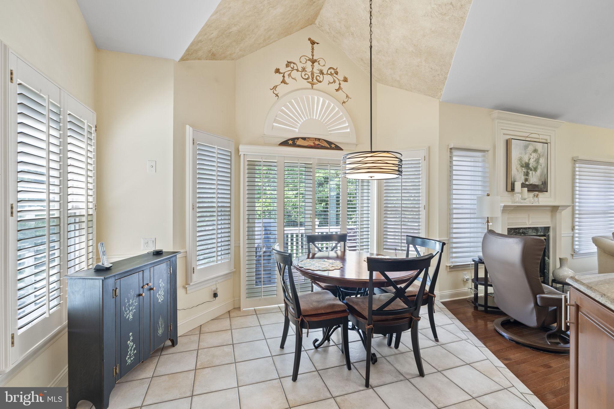 STONE RIDGE - Residential