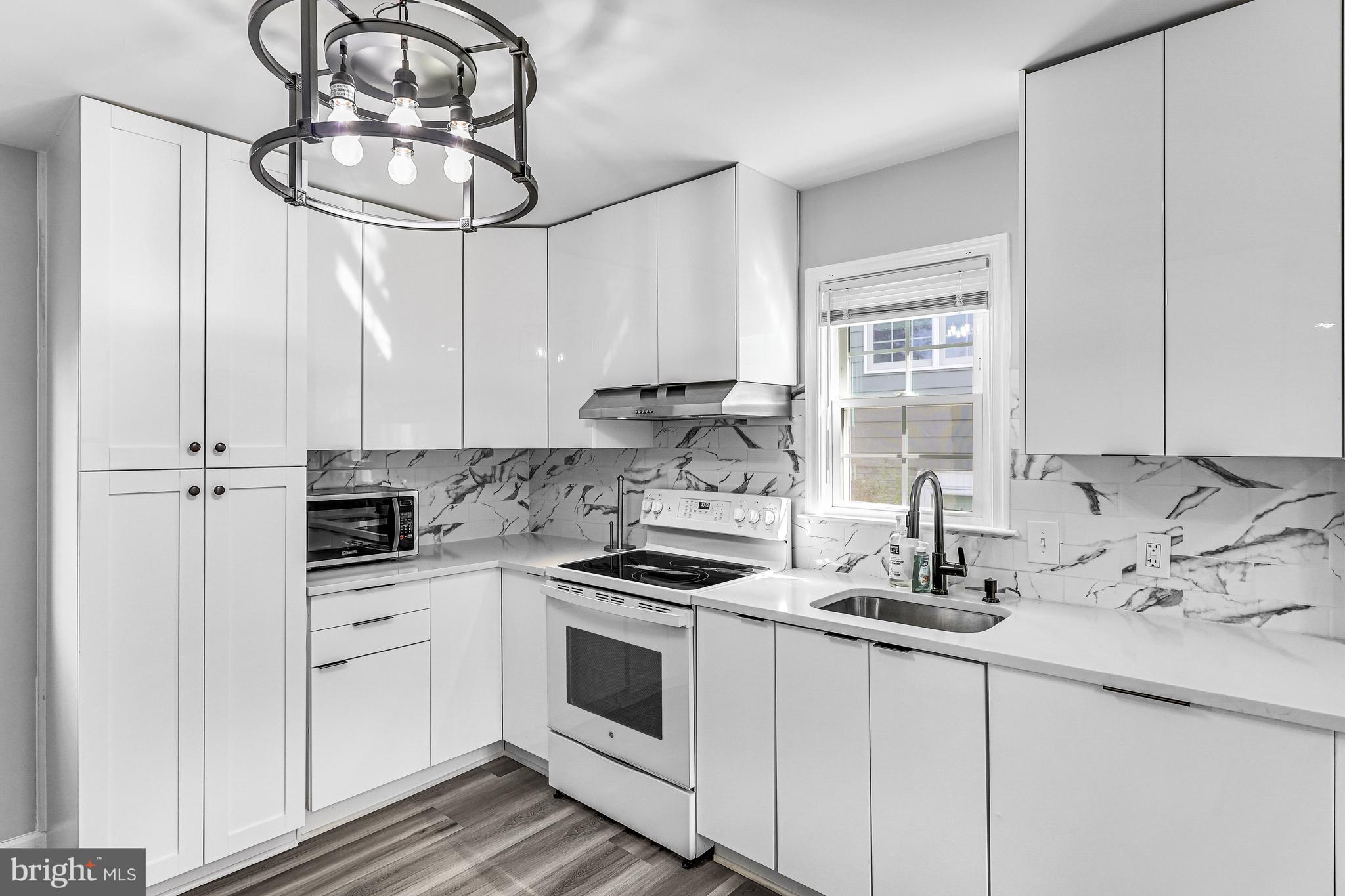 LYONHURST - Residential Lease