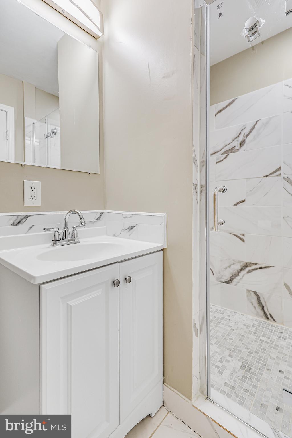 LYONHURST - Residential Lease