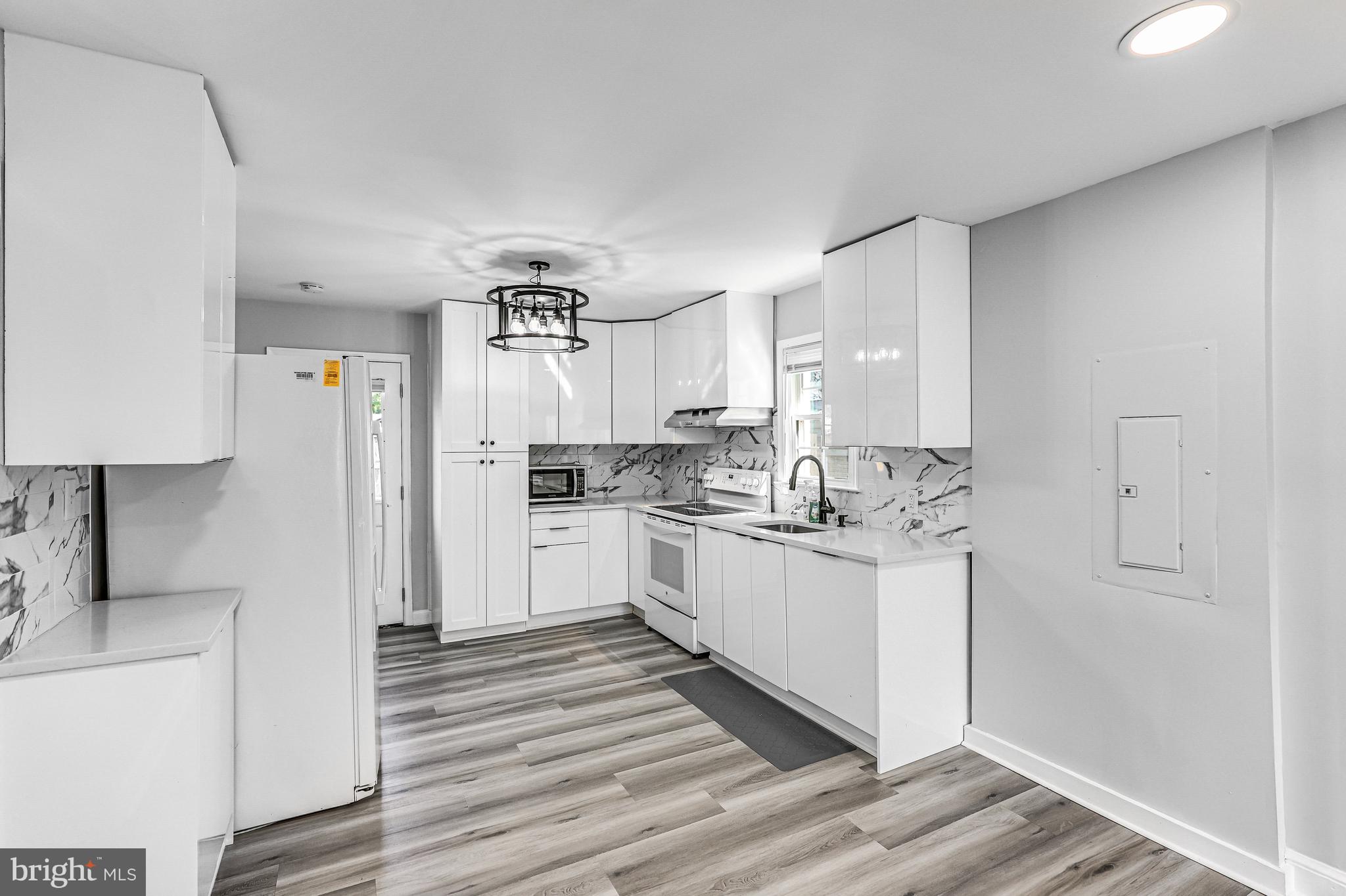 LYONHURST - Residential Lease