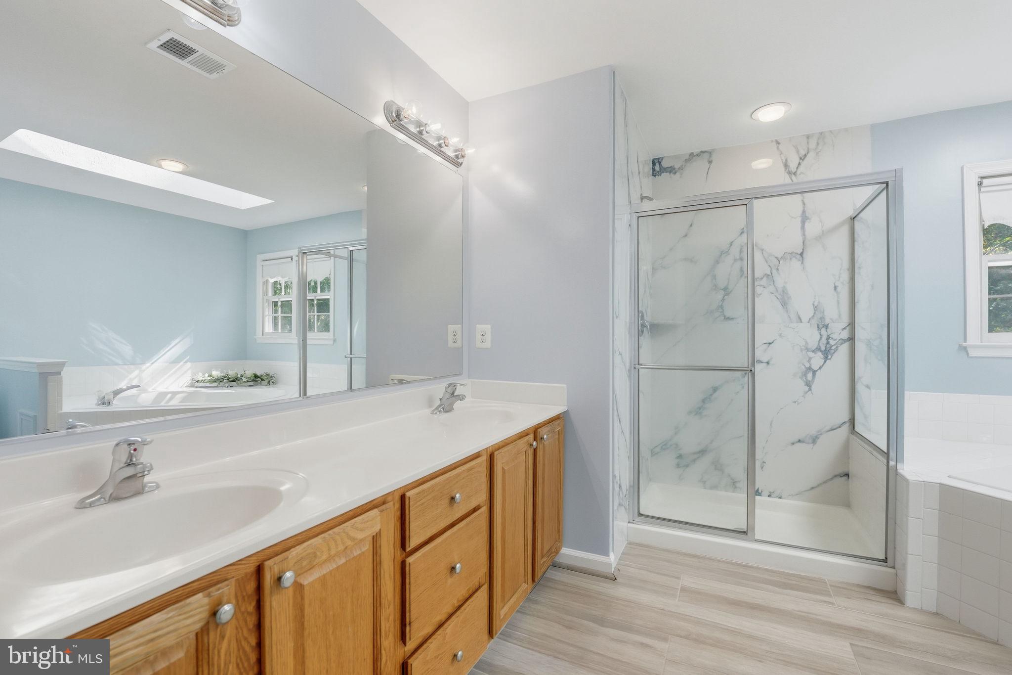 BROADLANDS - Residential