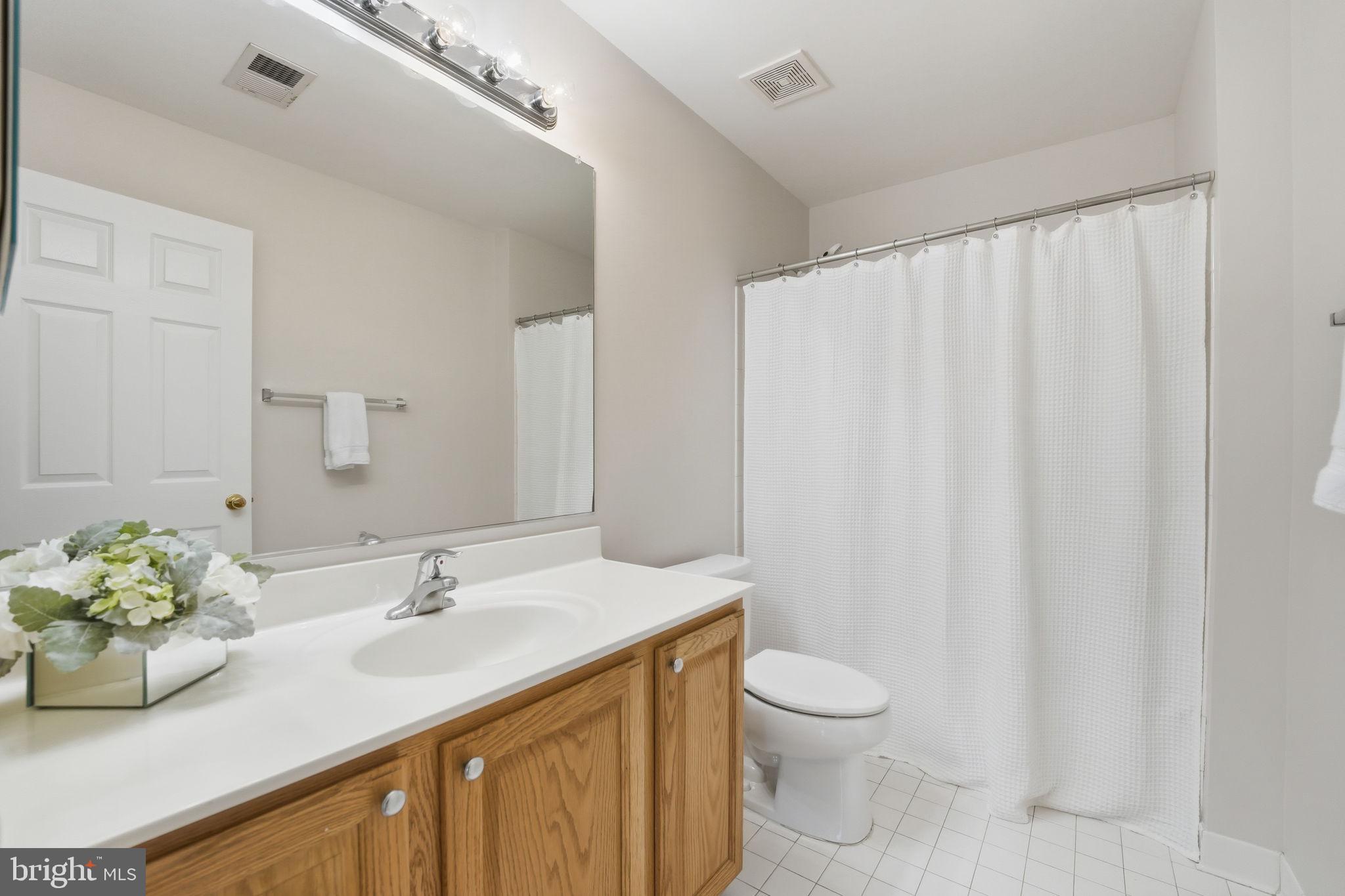 BROADLANDS - Residential