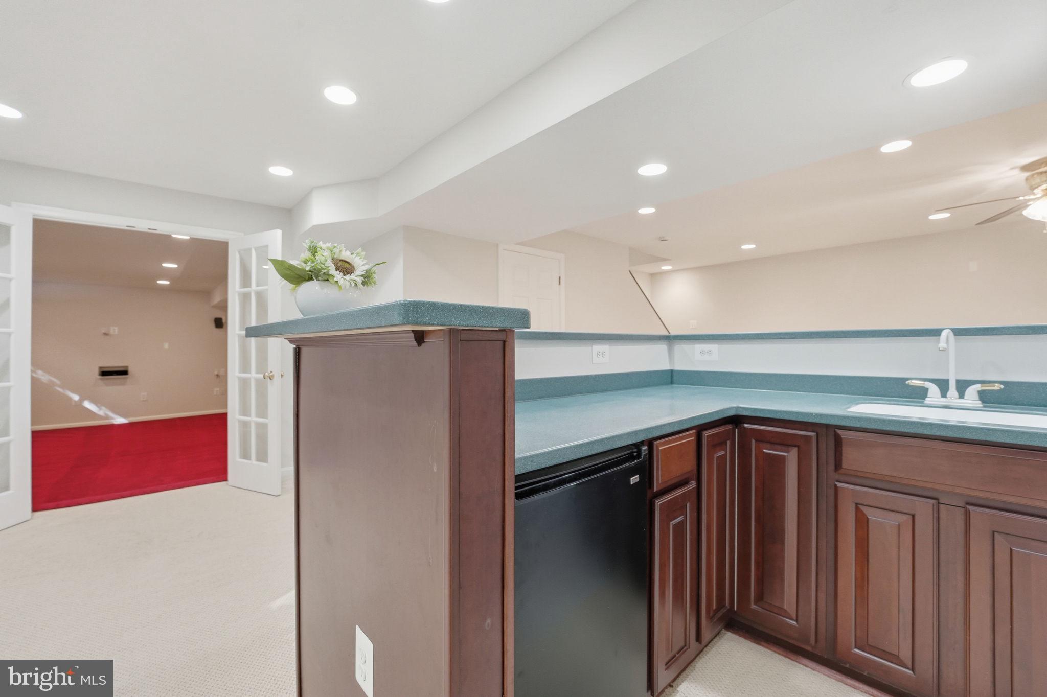 BROADLANDS - Residential