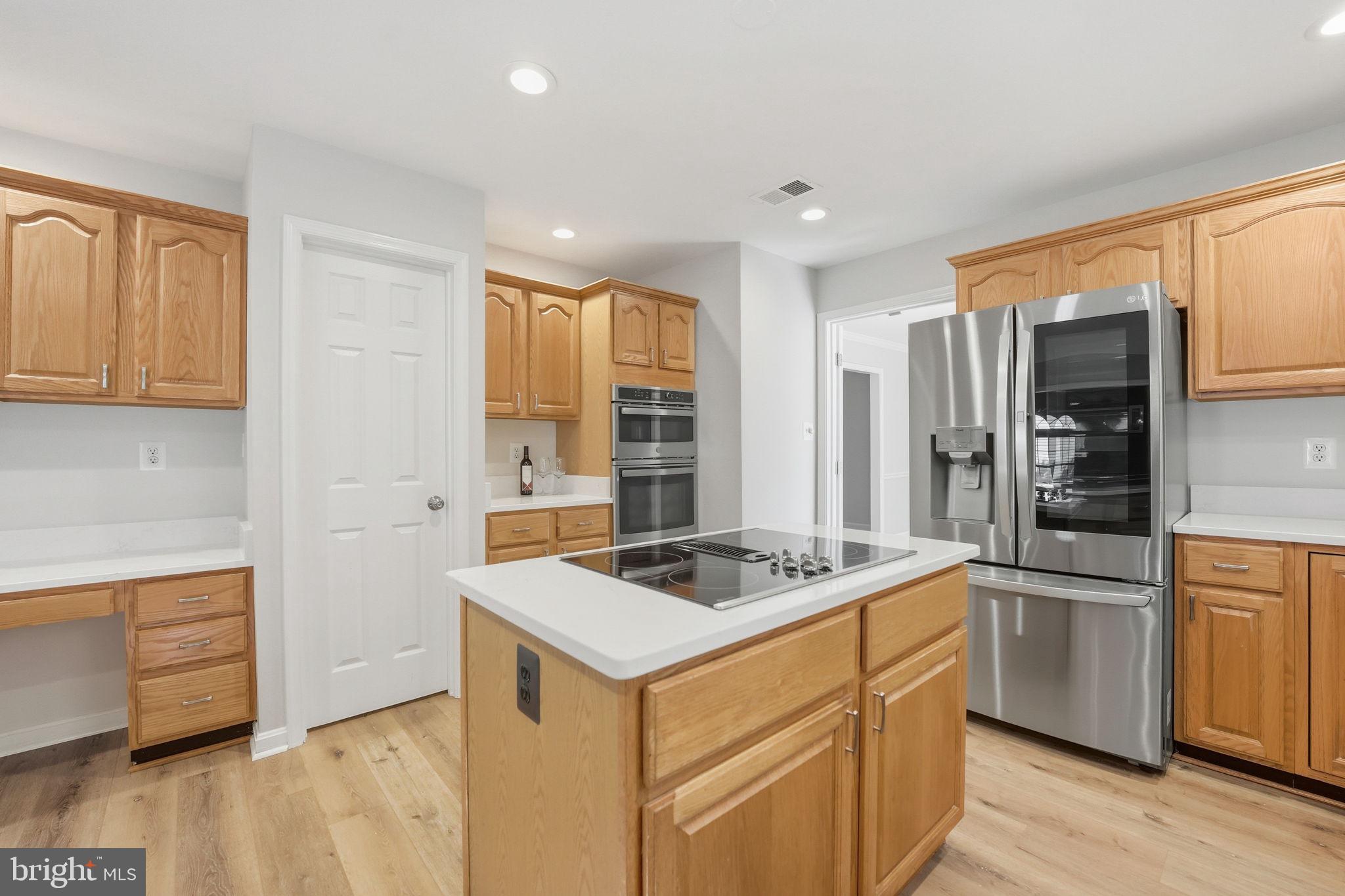 BROADLANDS - Residential