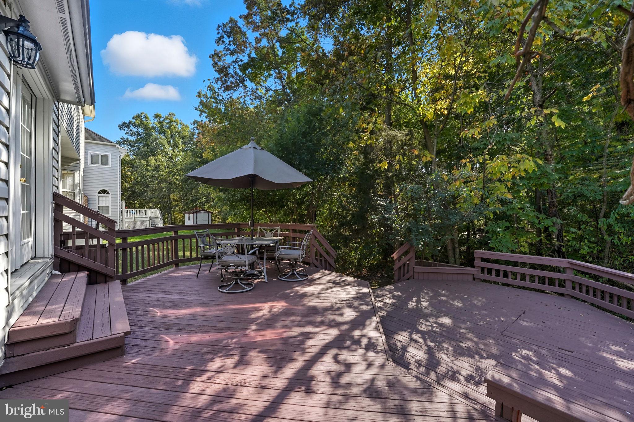 BROADLANDS - Residential