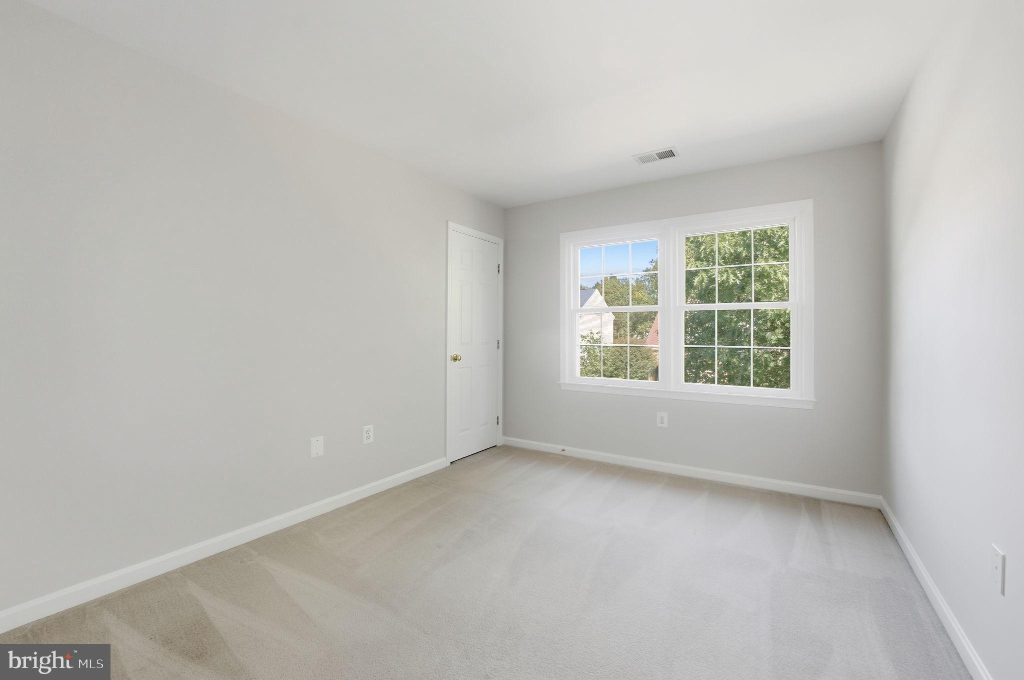 BROADLANDS - Residential