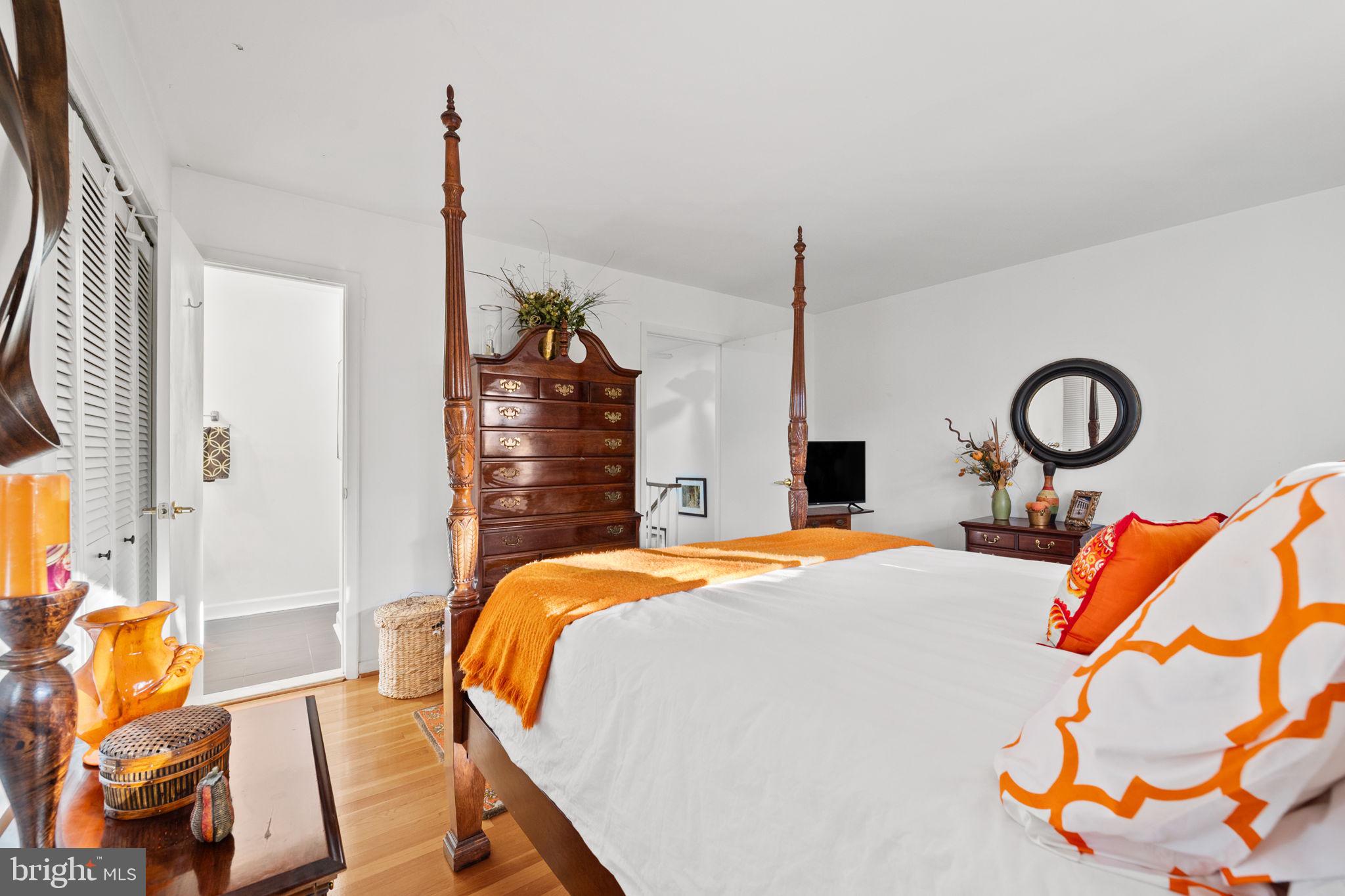 CROSS KEYS - Residential