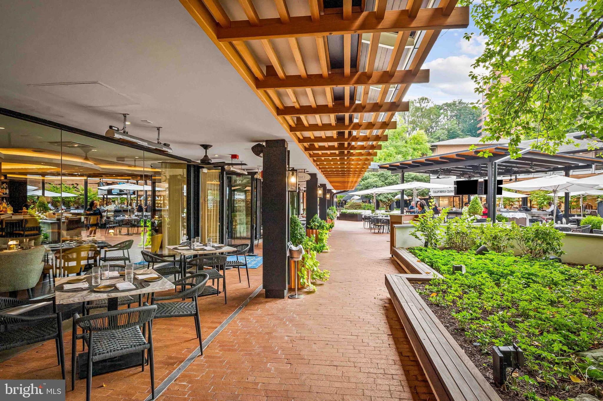 CROSS KEYS - Residential