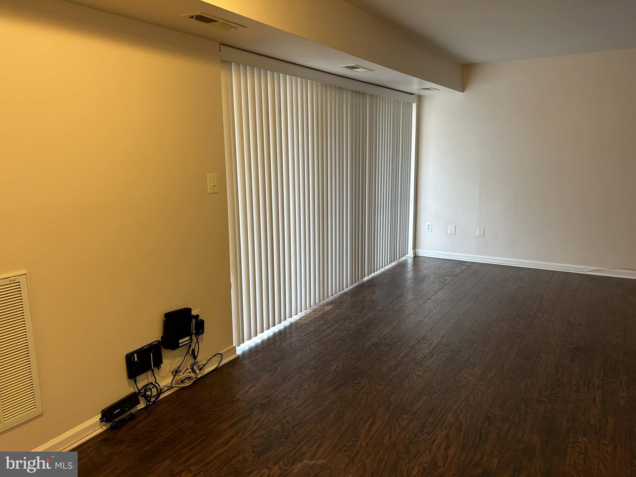 FRENCHMANS CREEK - Residential