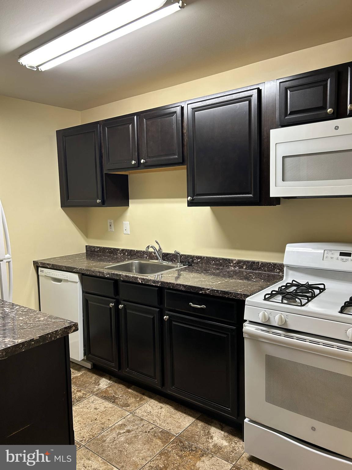 FRENCHMANS CREEK - Residential