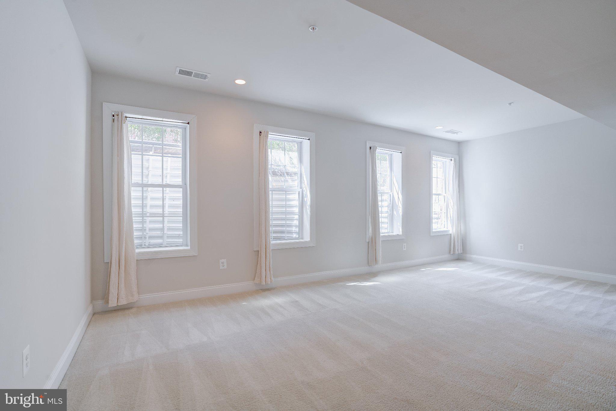 THE ENCLAVE AT ARUNDEL PRESERVE - Residential