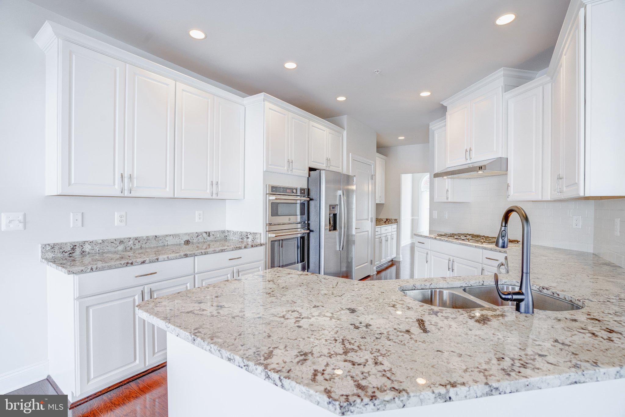 THE ENCLAVE AT ARUNDEL PRESERVE - Residential