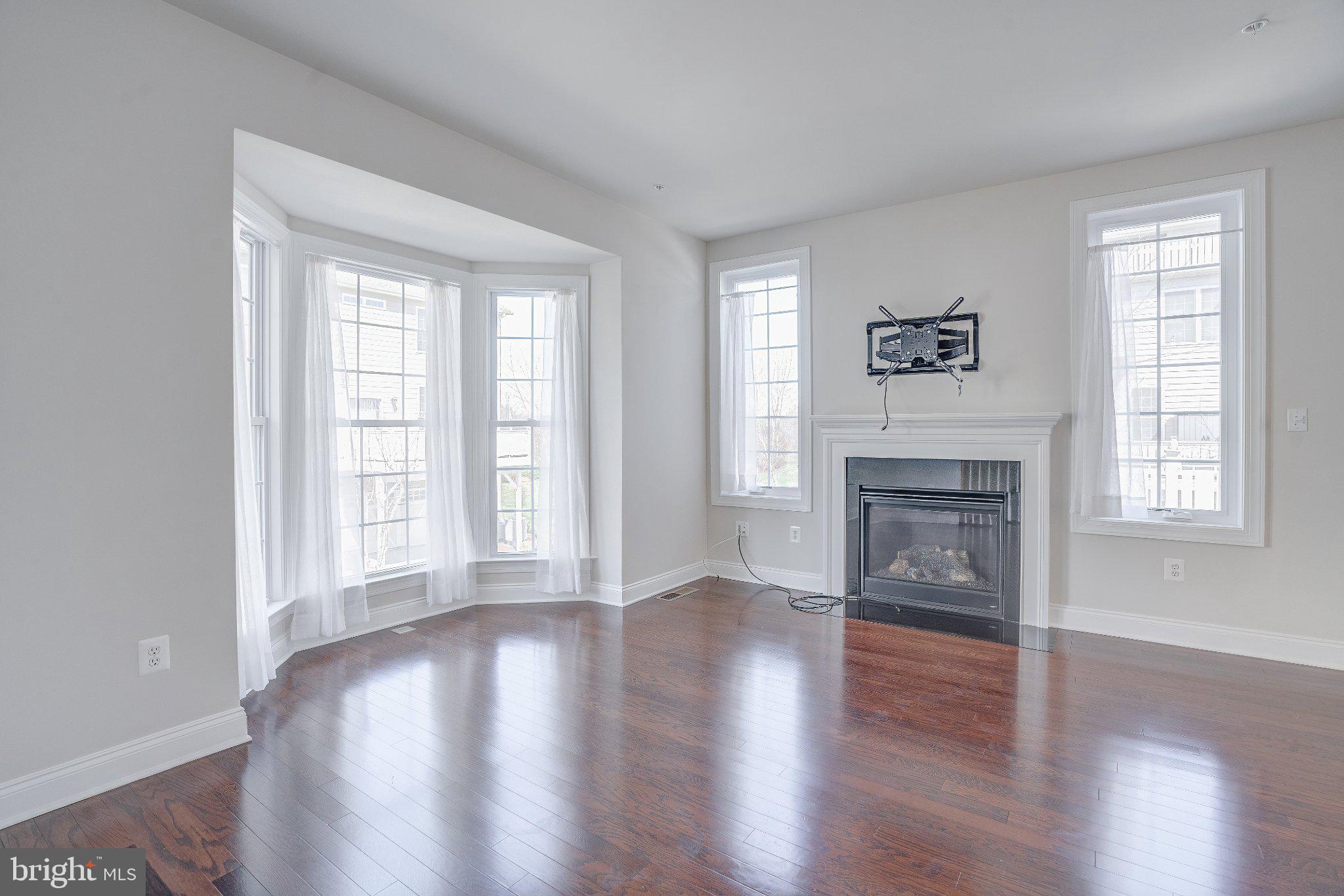 THE ENCLAVE AT ARUNDEL PRESERVE - Residential