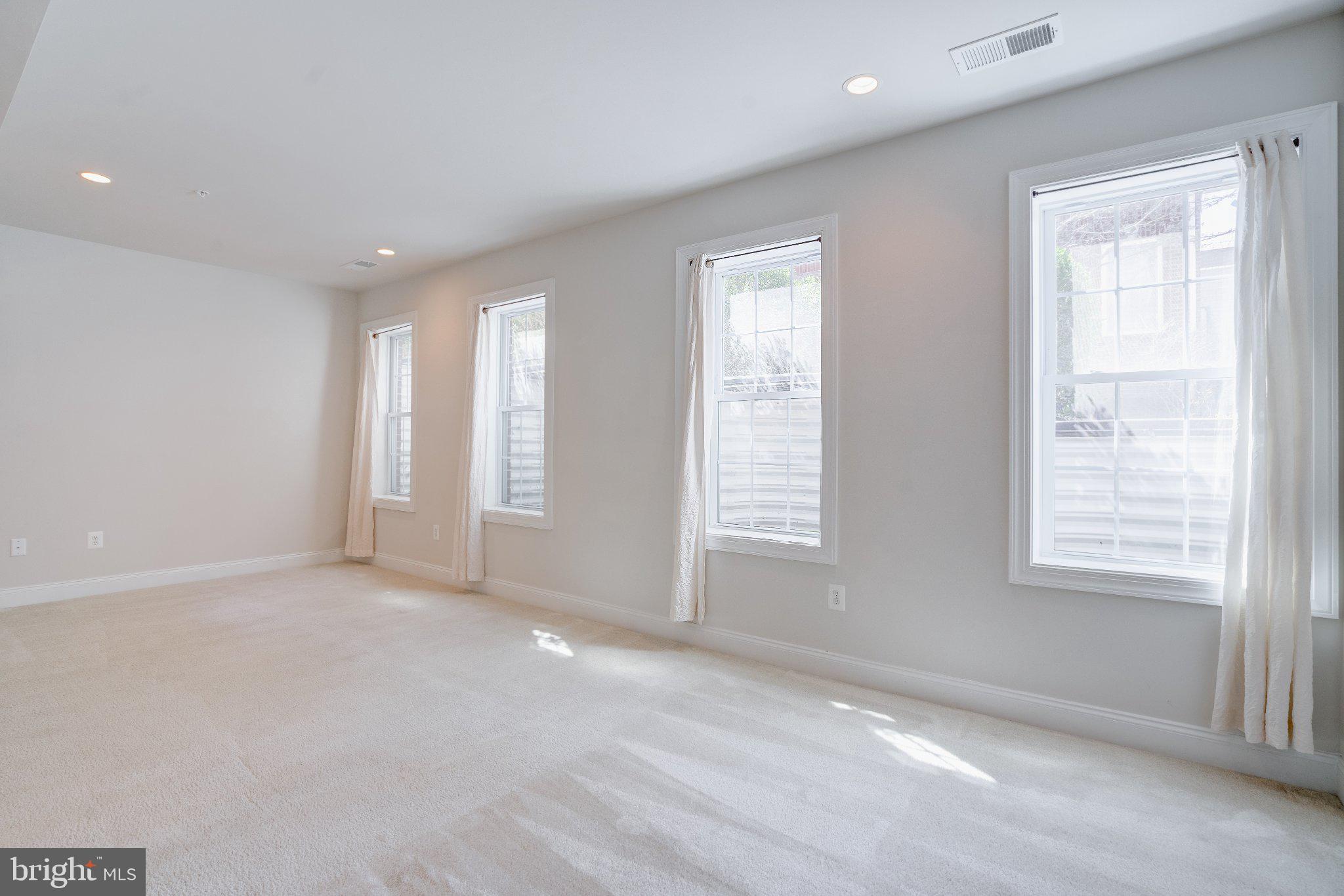 THE ENCLAVE AT ARUNDEL PRESERVE - Residential