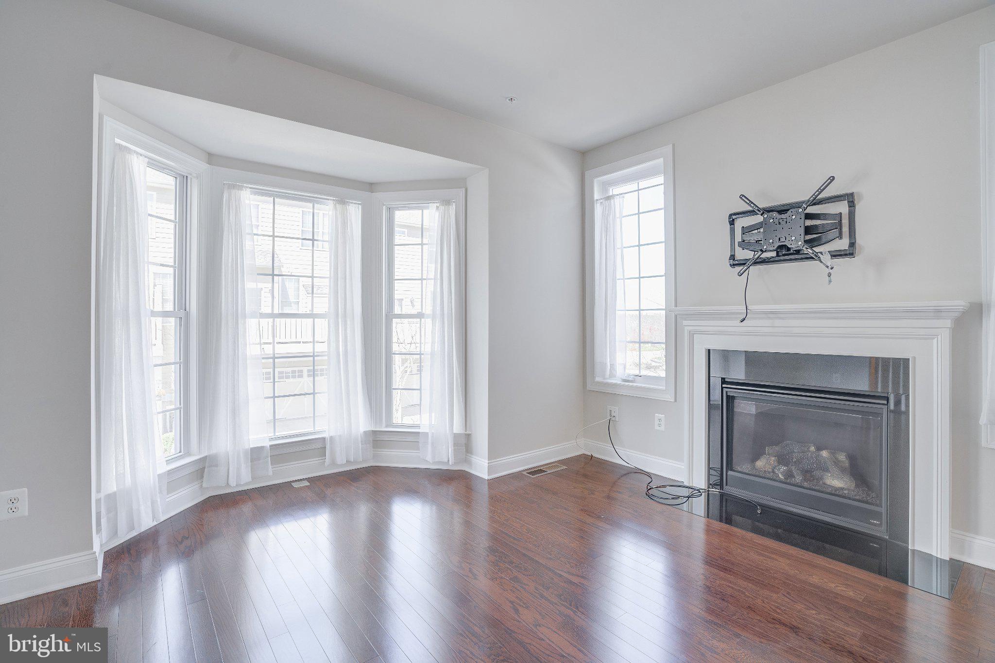 THE ENCLAVE AT ARUNDEL PRESERVE - Residential