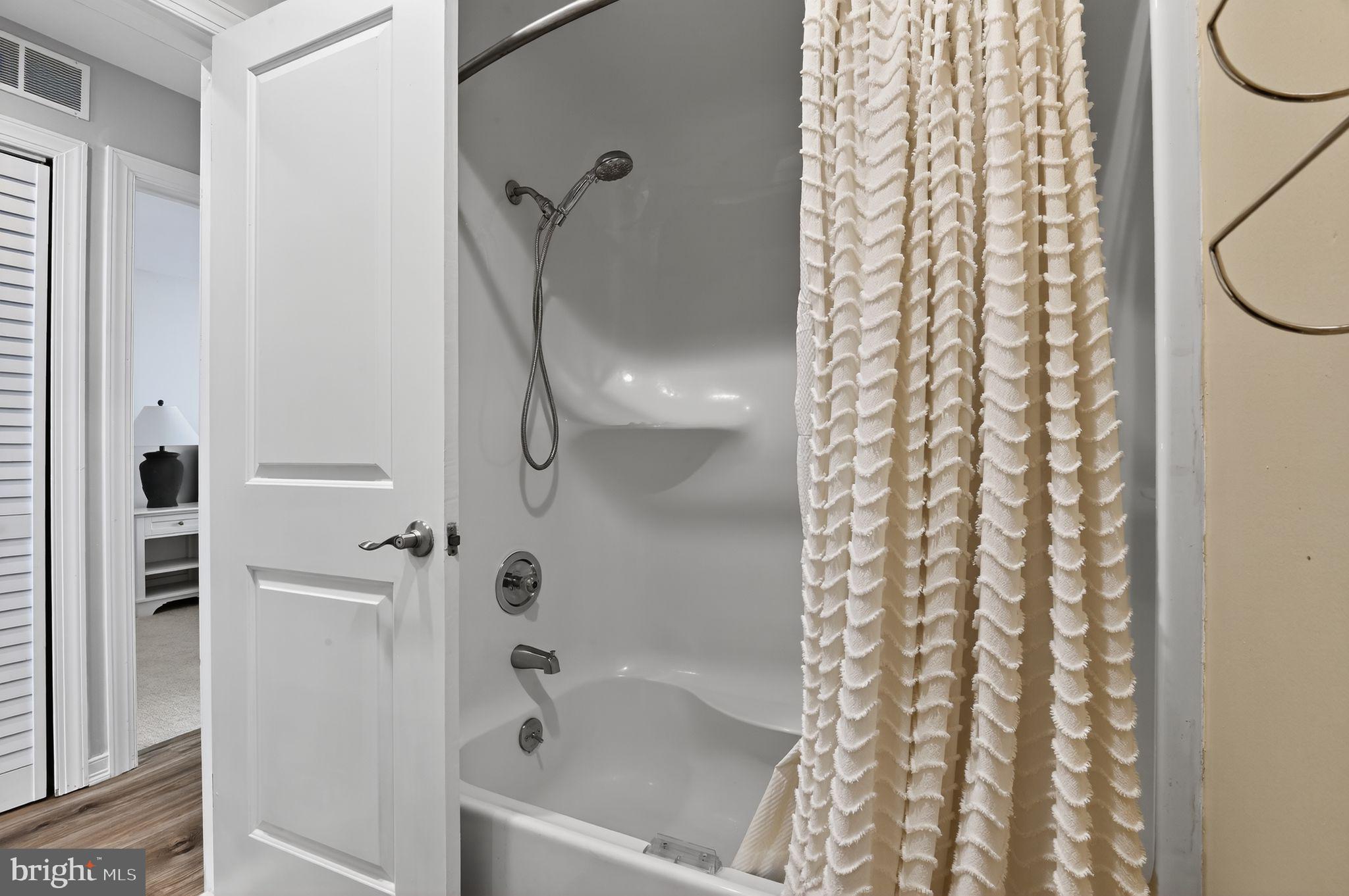 OCEAN CITY BAY AREA - Residential