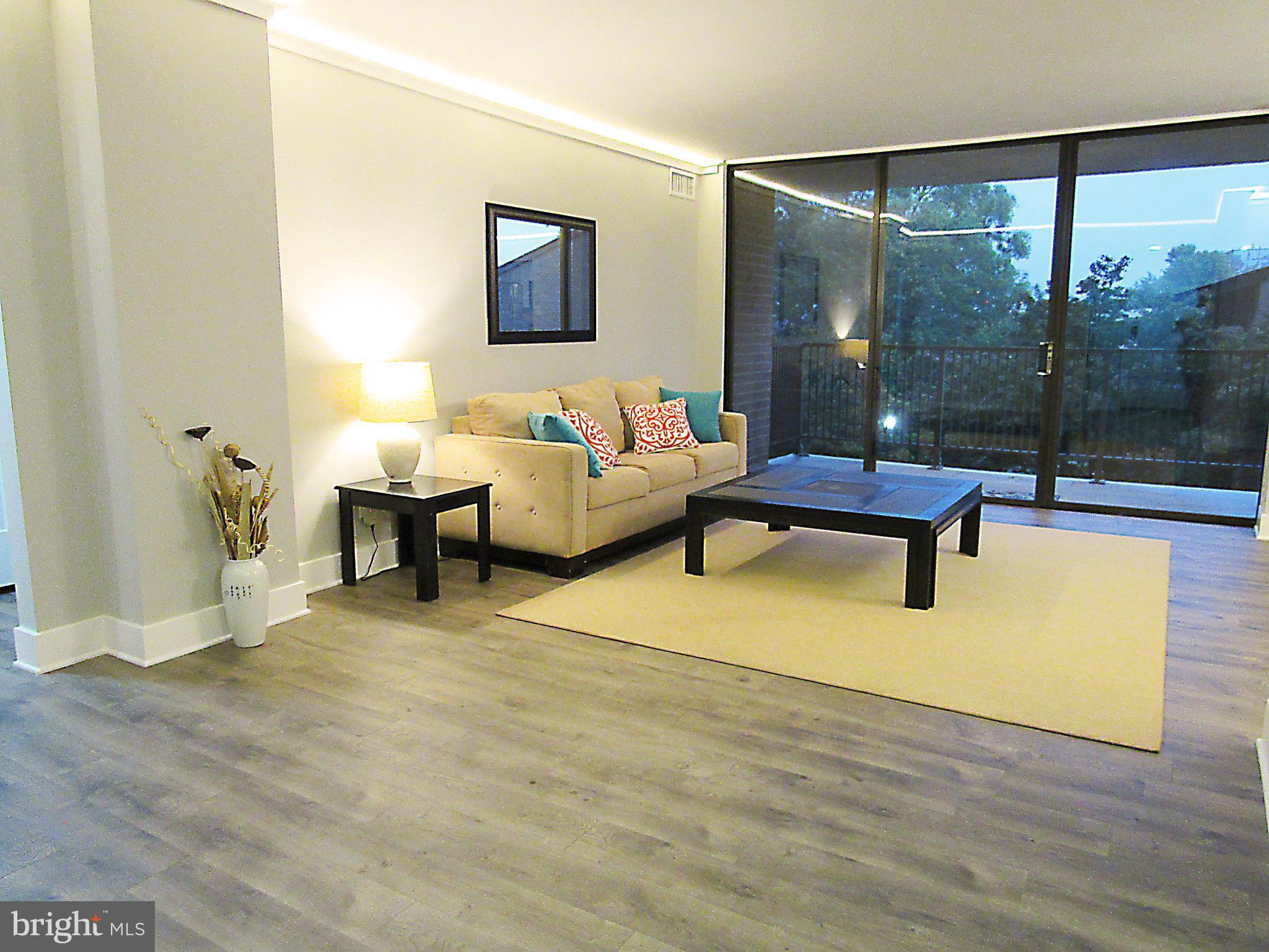 AMERICANA CENTRE - Residential