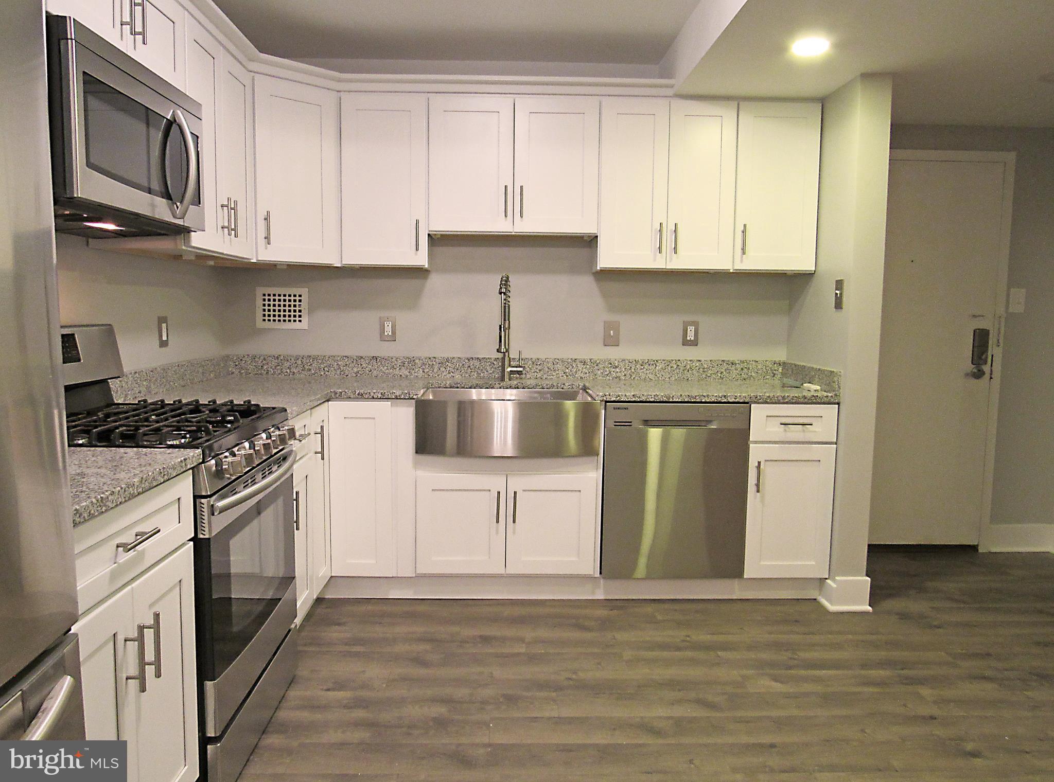 AMERICANA CENTRE - Residential